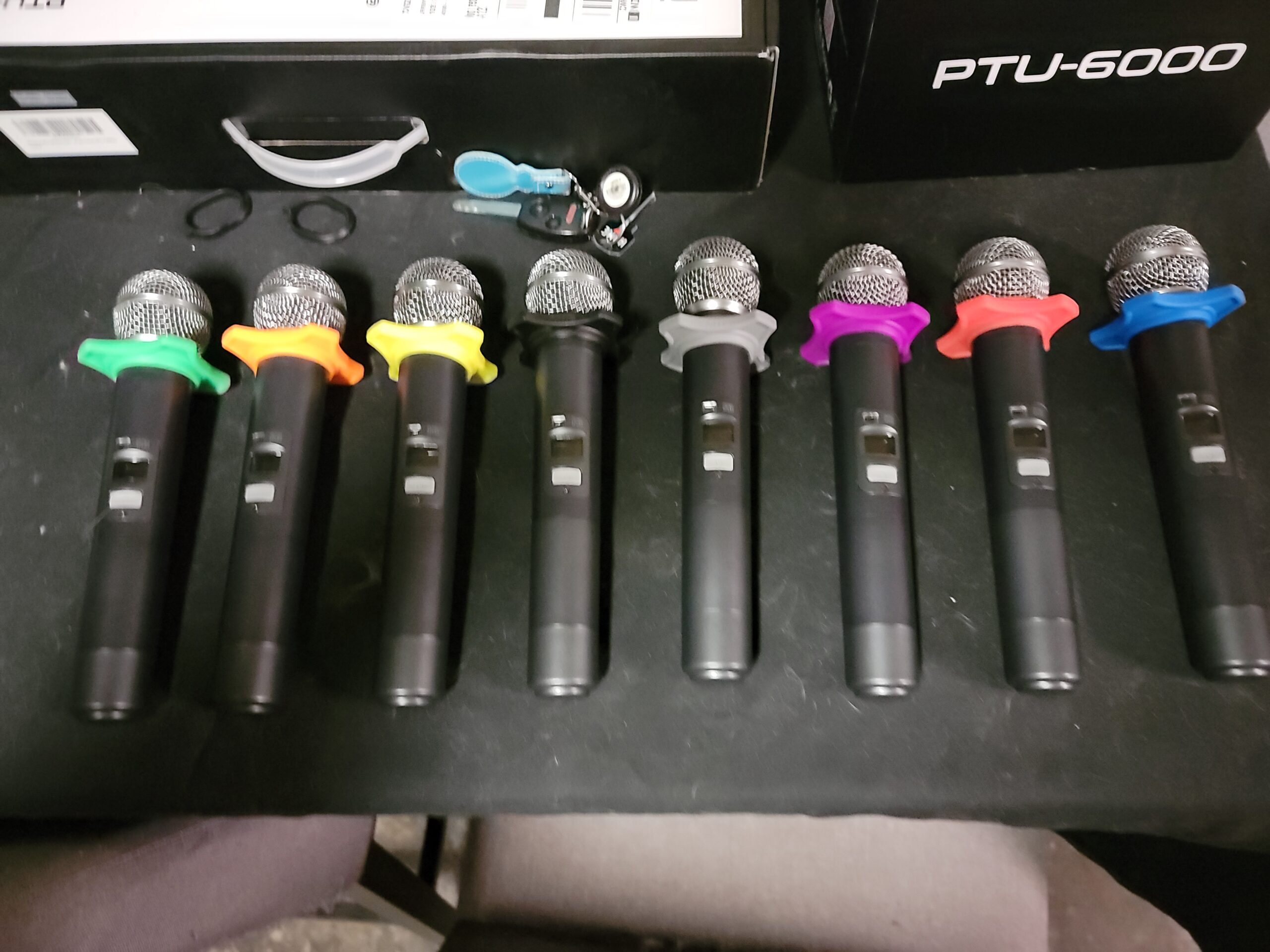 Phenyx Pro Wireless Microphone System, 8-Channel Wireless Mic, w/ 8 Handheld Dynamic Microphones, Auto Scan,8x40 UHF Frequencies, 328ft Range, Mics for Singing,Church, Karaoke(PTU-6000-8H) customer photo 1