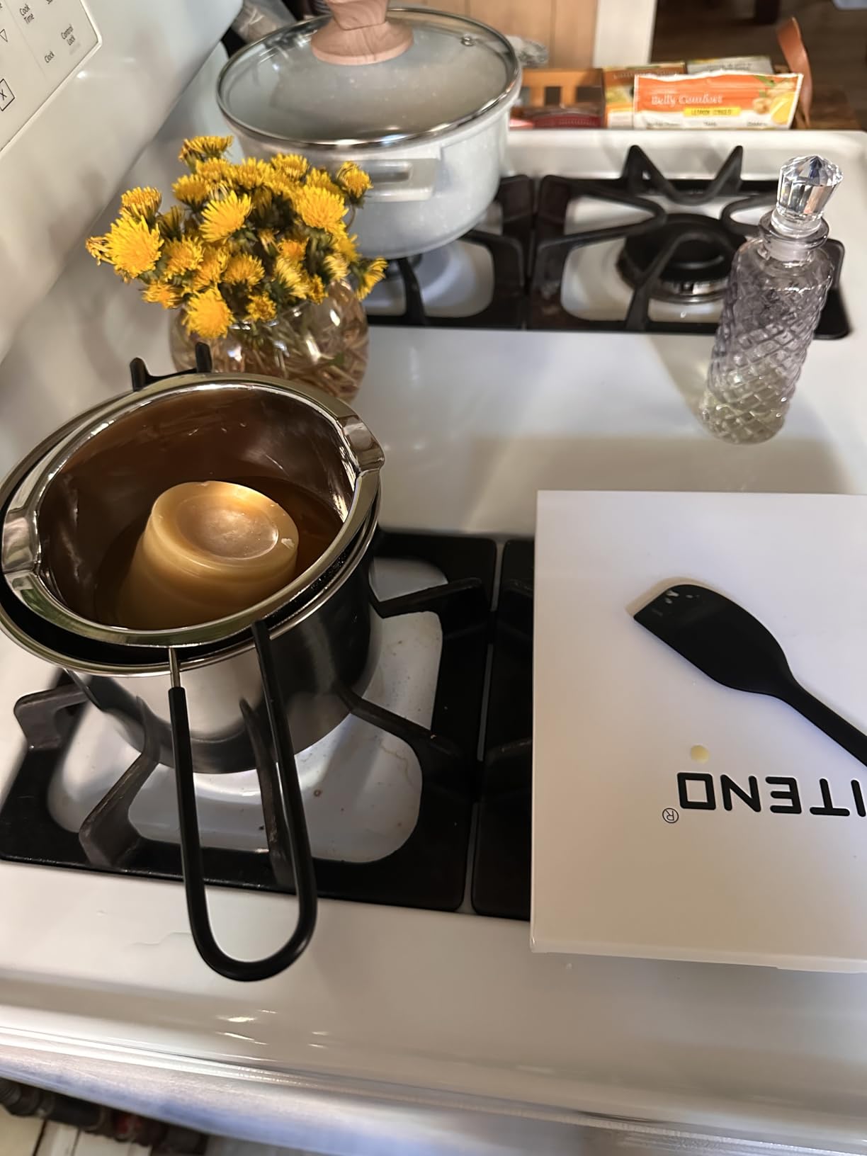 Double Boiler Pot Set, Stainless Steel Melting Pot with Silicone Spatula for Melting Chocolate, Soap, Wax, Candle Making (600ml and 1600ml) customer photo 2