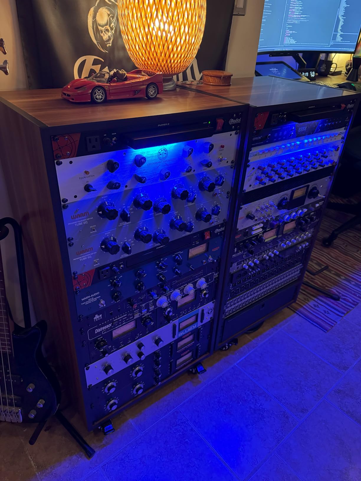Sound Town DIY 12U Studio Rack with Furniture Grade Walnut Laminate, Rubber Feet, Casters (SDRK-12WN) customer photo 2