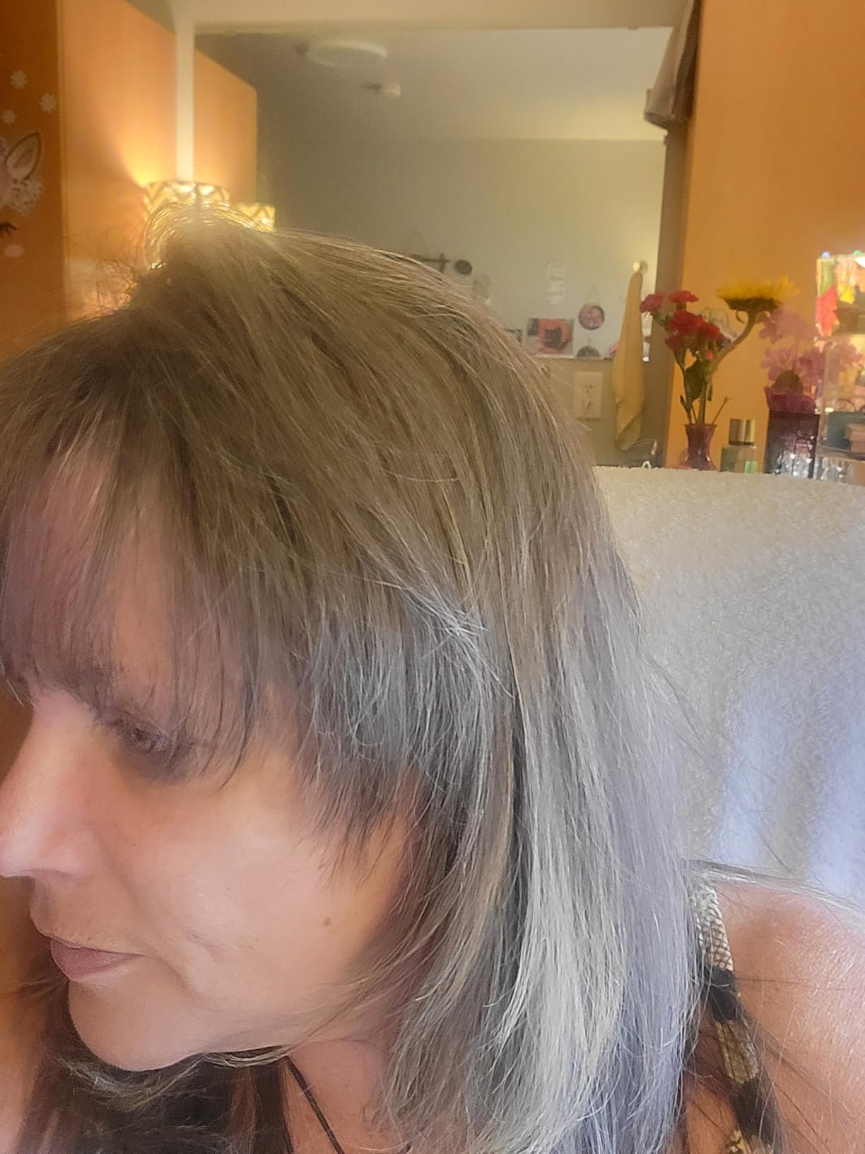 REVLON One-Step Hair Dryer and Styler - Root Booster Round Brush for Styling, Dryer Brush for Fast and Easy Salon-Quality Blowout, More Shine and Less Frizz (1-1/2 in) customer photo 2