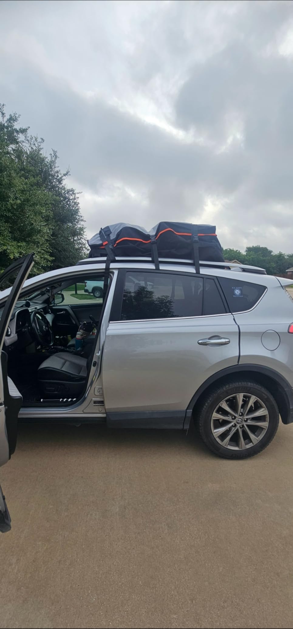 RoofPax 23 cft. Extra Waterproof Rooftop Cargo Carrier Bag, Double Weatherproof Zippers, 10 Heavy-Duty Tie-Down Straps customer photo 2
