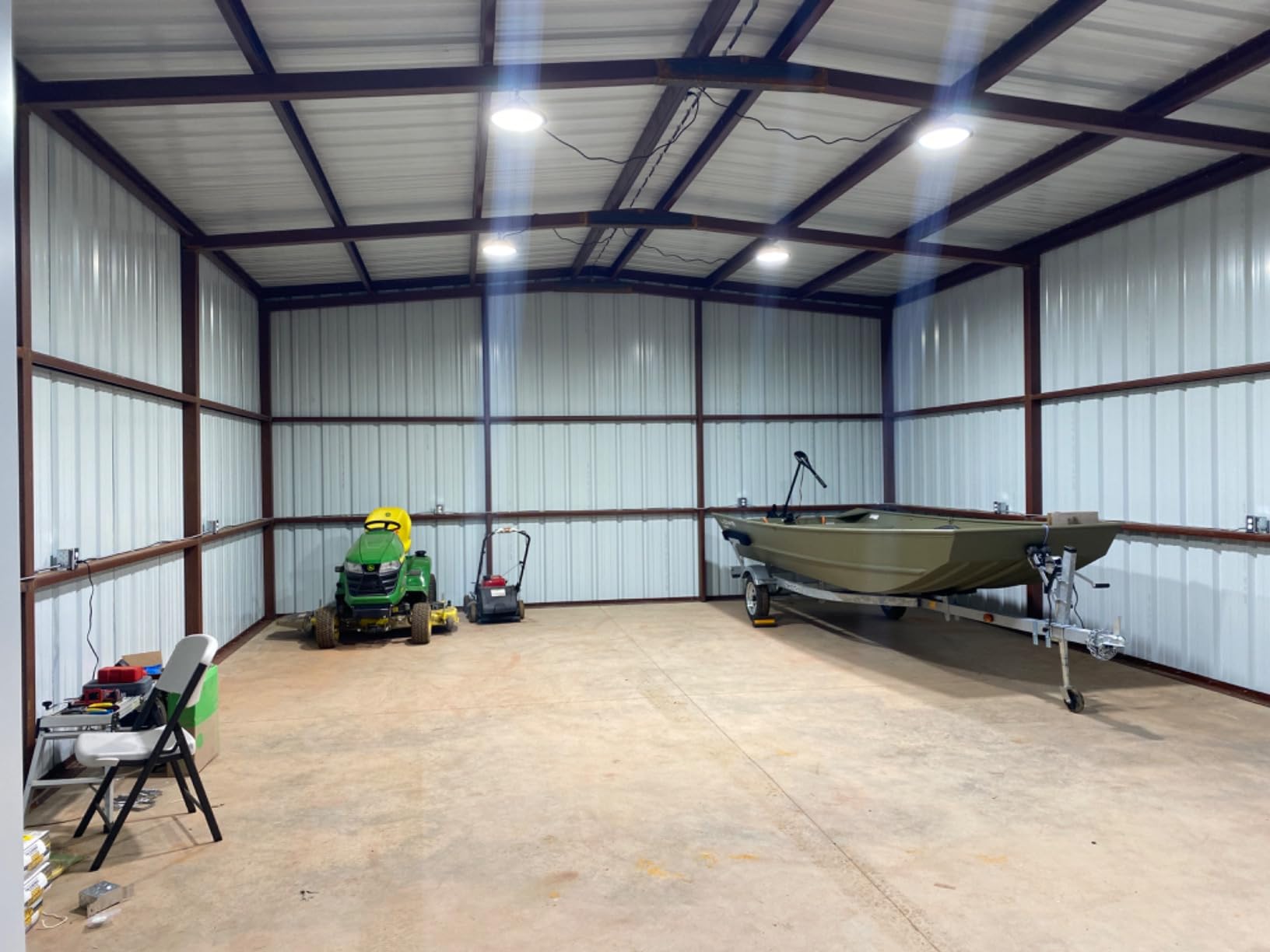 LED High Bay Light 150W 21000 LM with US Plug 5ft Cable, 5000K Daylight, IP65 Waterproof, Non-Dim, UFO Commercial Warehouse Workshop Factory Barn Garage Lowbay Area Lighting Fixture customer photo 1