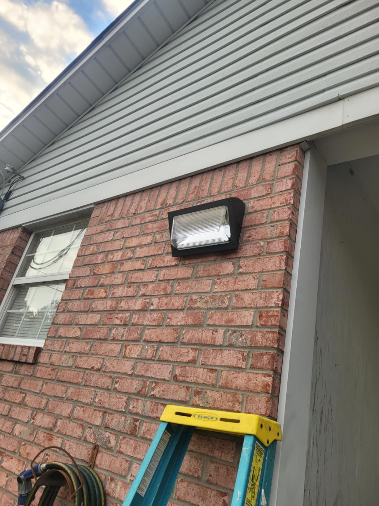 HYPERLITE LED Wall Pack Light 120W with Dusk to Dawn Photocell and Glass Lens LED Security Flood Commercial and Industrial Outdoor LED Wall Lights Out Door for House Warehouses UL Listed customer photo 2
