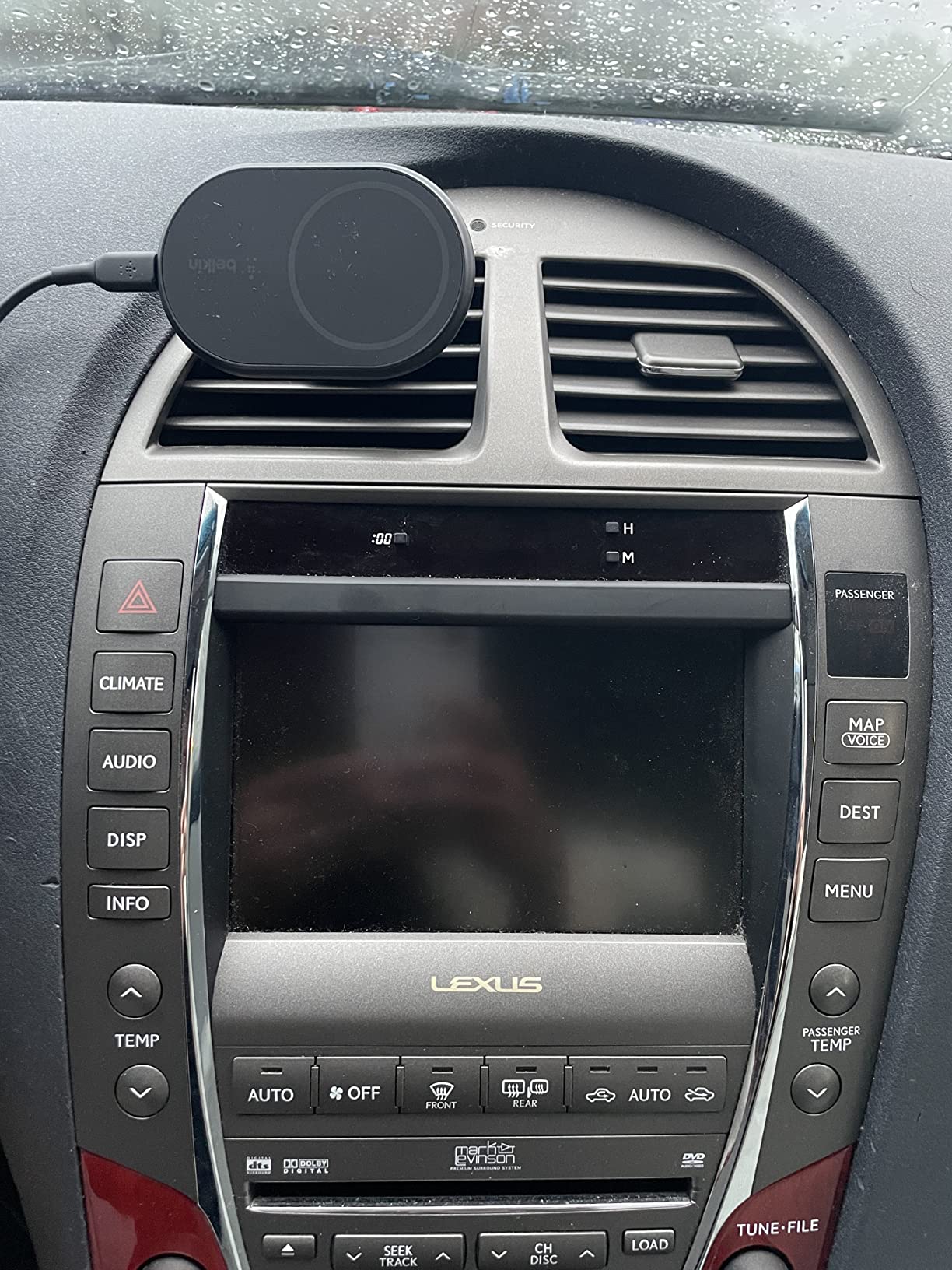 Belkin MagSafe-Compatible Magnetic Wireless Car Charger 10W - Wireless Charger, Magnetic Car Vent Phone Mount for iPhone 17, iPhone 16, 15, & 14 Series, Pixel 10 (Power Supply Included) customer photo 1