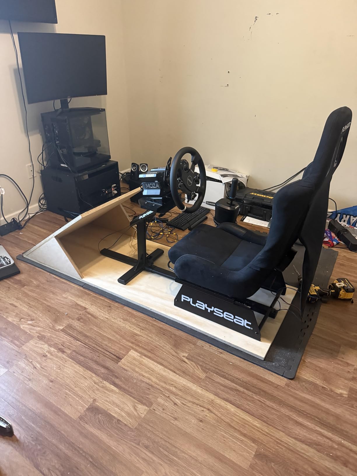 Playseat Evolution Pro Sim Racing Cockpit customer photo 1