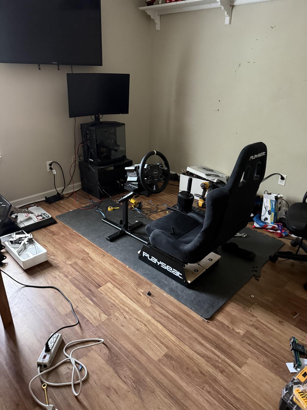 Playseat Evolution Pro Sim Racing Cockpit customer photo 2