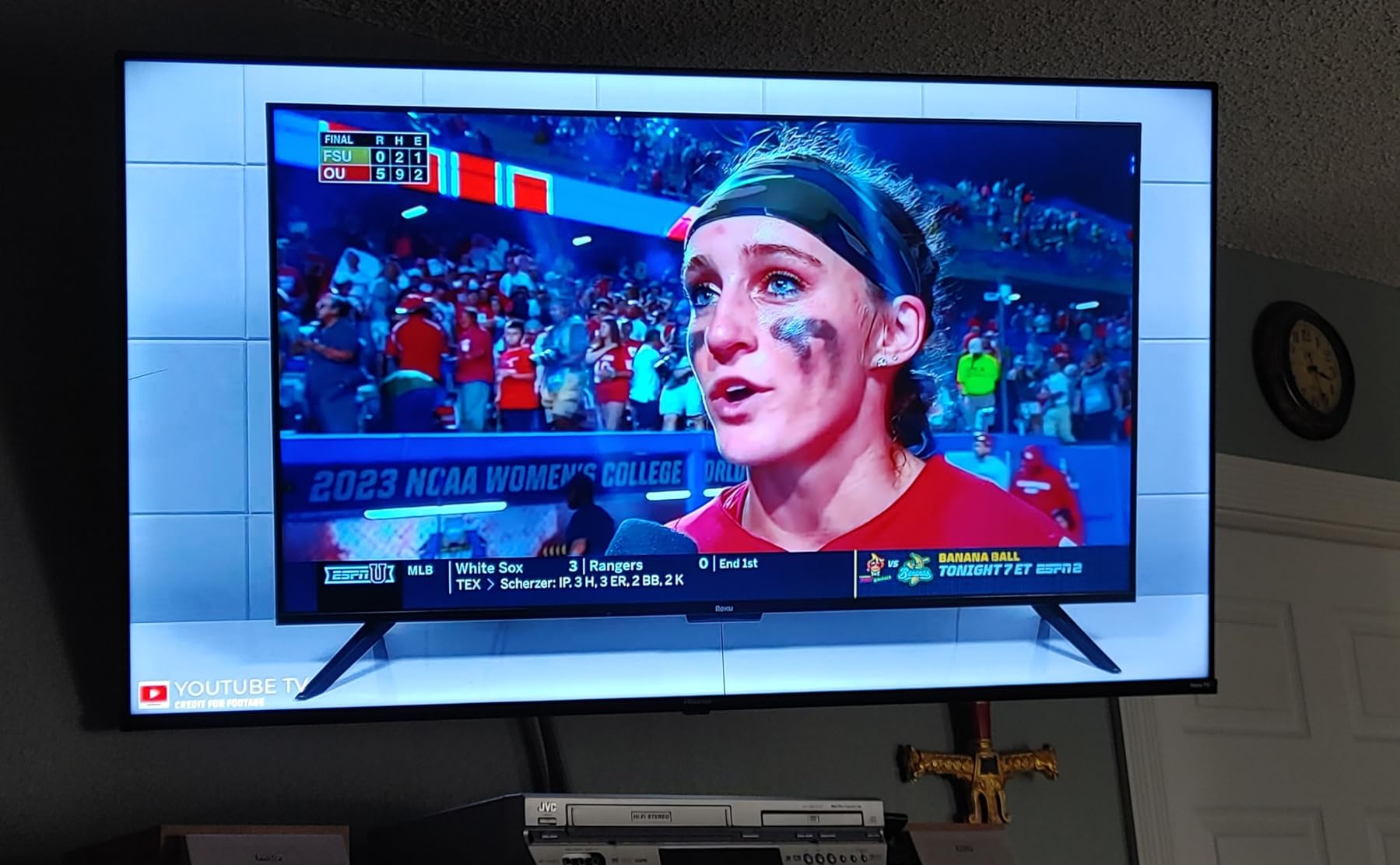 Hisense 50-Inch Class R6 Series 4K UHD Smart Roku TV with Alexa Compatibility, Dolby Vision HDR, DTS Studio Sound, Game Mode (50R6G) customer photo 2