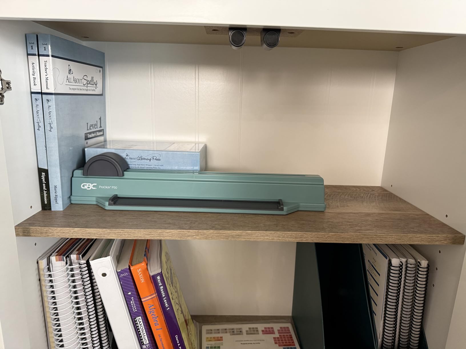 Rayson PT1202 Coil Binding Machine, 3:1 Pitch, 32 Hole Punch for Spiral & Click Binding Spines, Metal Spiral Binder Hole Punch, Punches 12 Sheets at a Time customer photo 2