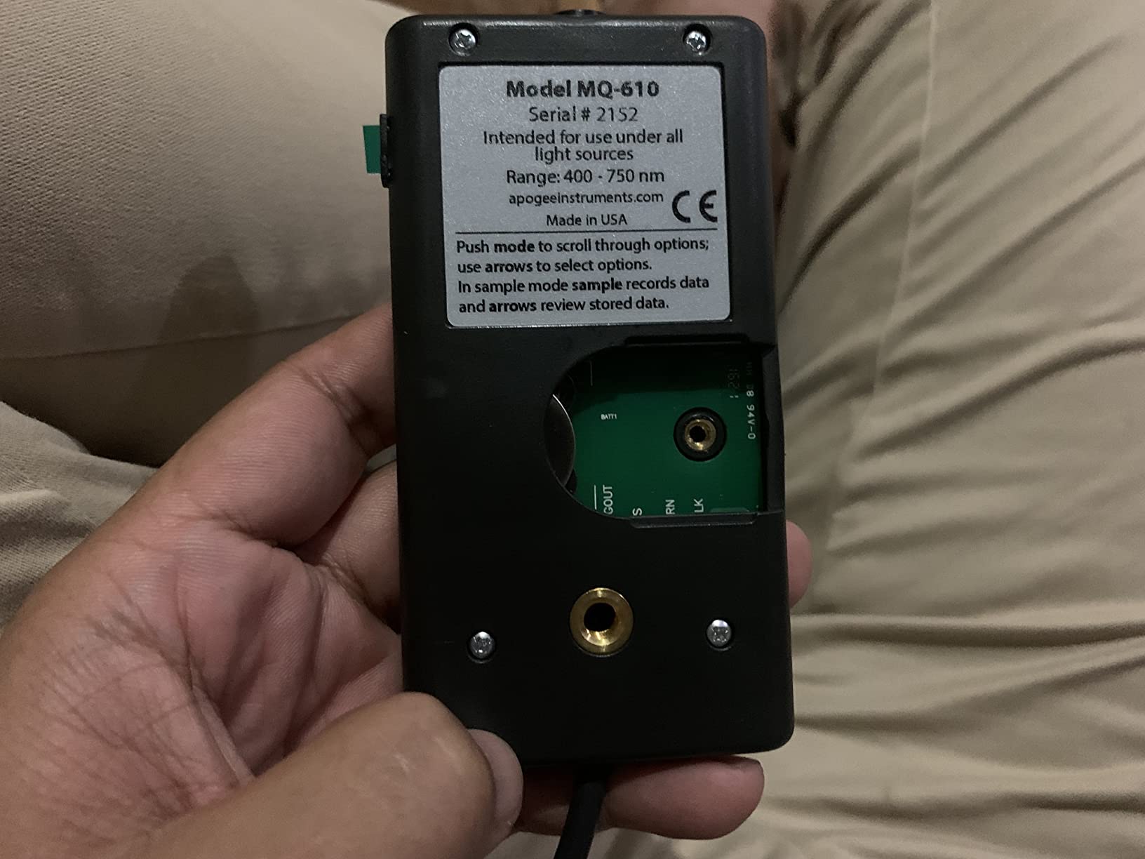 Apogee Instruments MQ-610: 400-750 nm ePAR Quantum Meter - for Extended Range LED Greenhouse Grow Lights, Sunlight, and Plant Care customer photo 1