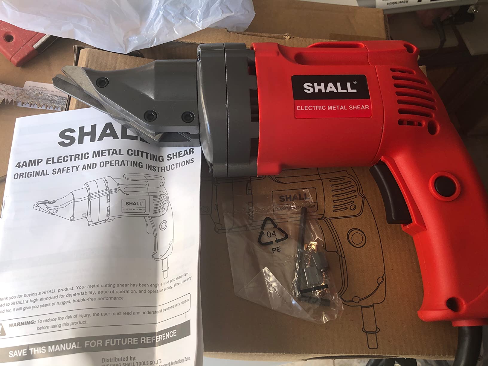 SHALL Electric Metal Cutting Shear, 4.0-Amp Corded Sheet Metal Cutter, Variable Speed with 360 Degree Swivel Head, Continuous Cutting, Clean Cut for 14GA Sheet Metal & 16GA Stainless Steel, 2500 SPM customer photo 2