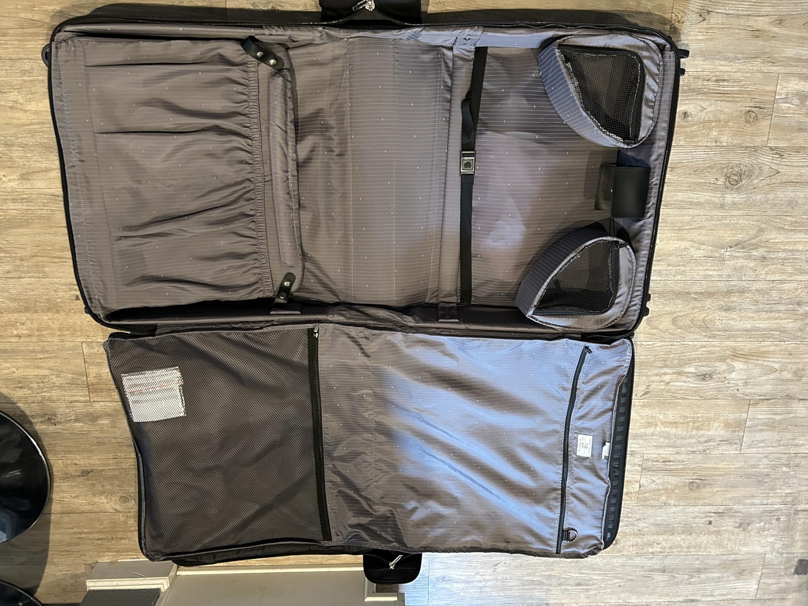DELSEY PARIS Helium DLX, Rolling Garment Bag with Wheels, Black | Checked In Travel Garment Bag, Lightweight Construction, Spinner Wheels, SECURITECH Zip, Suit and Dresses Rolling Travel Bag customer photo 1