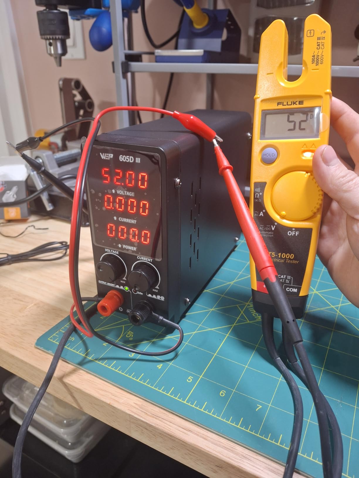 WEP 3010D-III DC Variable Power Supply 30.00V 10.00A High Precision Bench Lab Power Supply with Alligator Clips for anodizing kit, Electroplating, arduino, breadboard customer photo 1