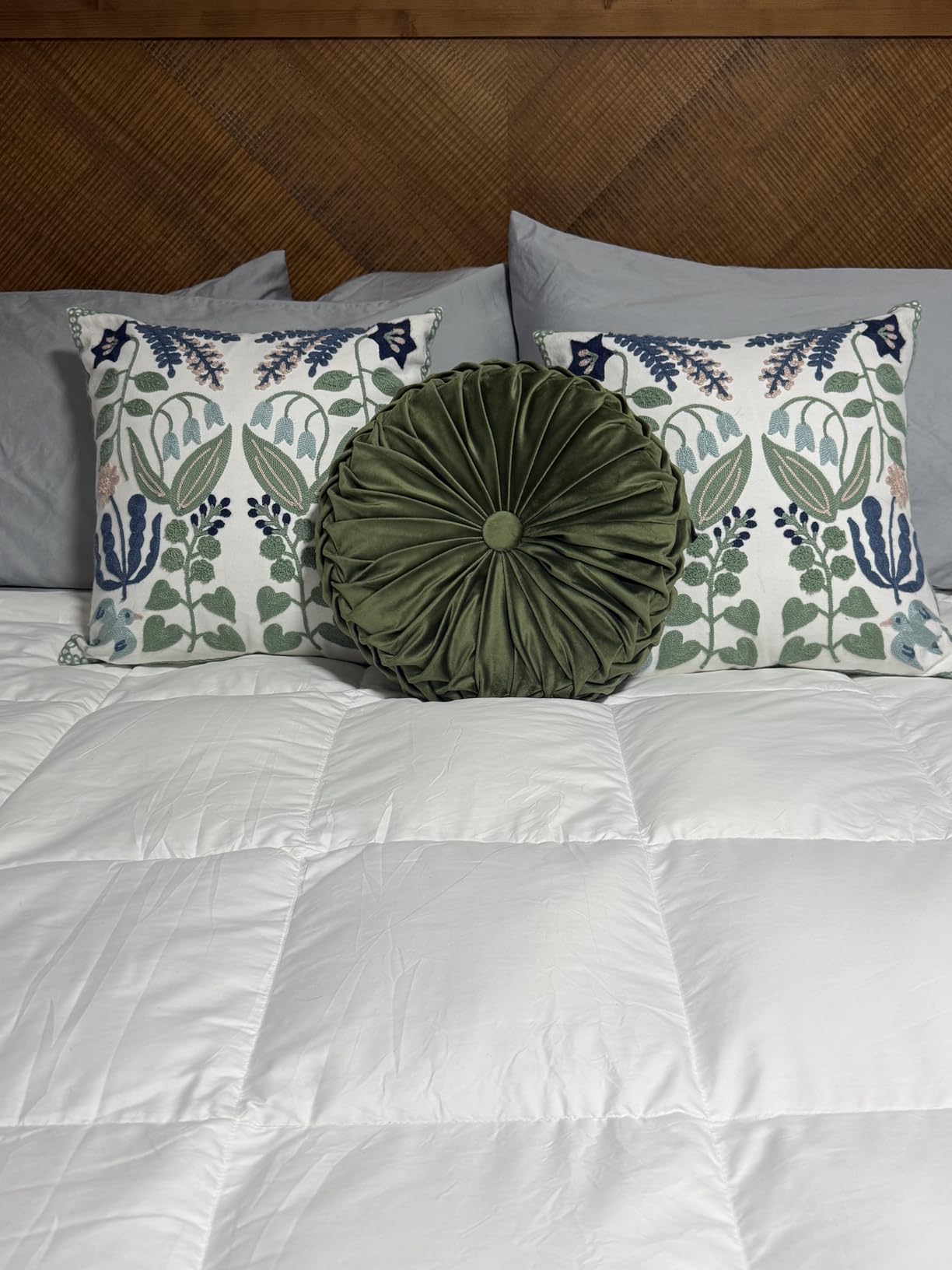 HIG Set of 2 Decorative Round Pleated Throw Pillows, Classy Accent Pumpkin Throw Pillows with Center Button, Vintage Velvet Floor Pillows for Sofa Couch Vanity Chair Bed, Navy customer photo 2
