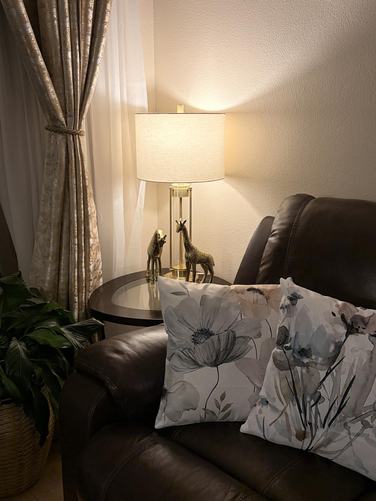COMMINY Brown Grey Pillow Covers 18x18 Set of 6 Decorative Daisy Flower Throw Pillow Cover for Couch Modern Coffee Pillow Case for Patio Living Room Cushion Bed Farmhouse Home Decor customer photo 2