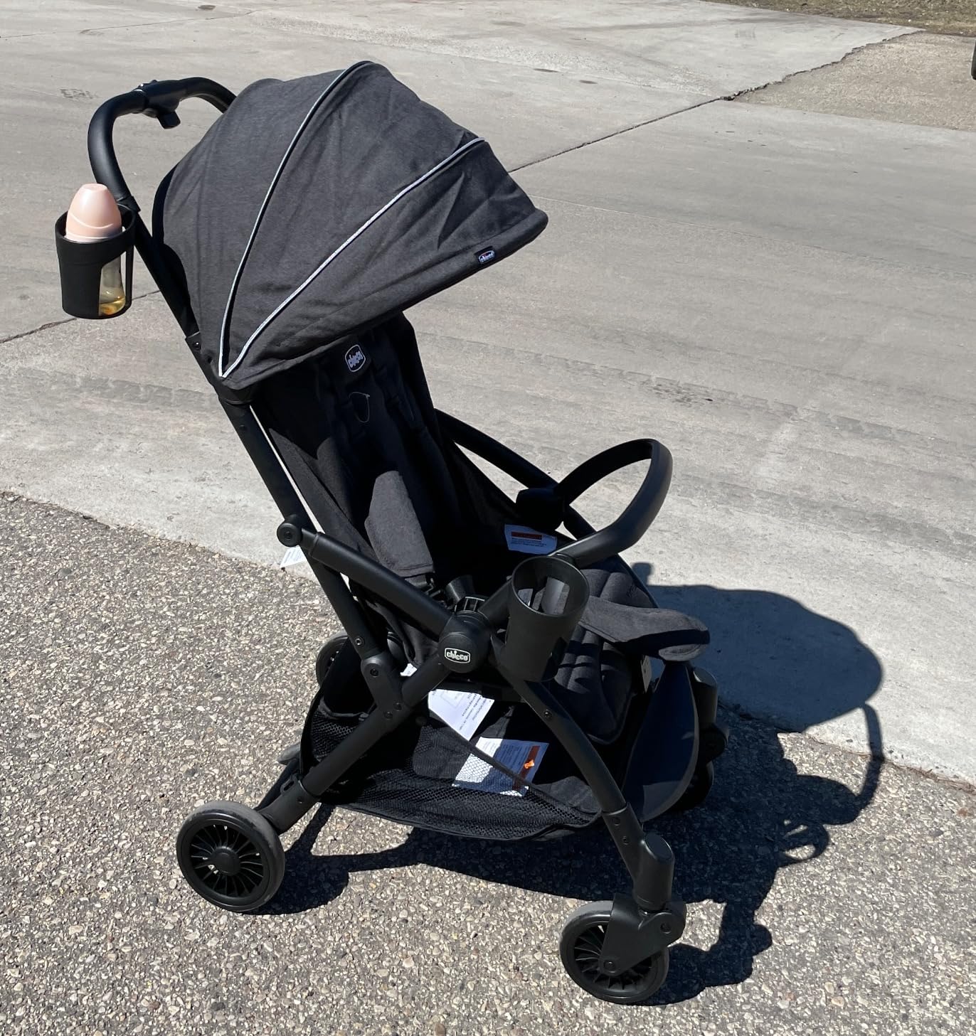 Chicco Presto Self-Folding, Compact Stroller with Canopy, Lightweight Aluminum Frame, Graphite/Grey customer photo 2