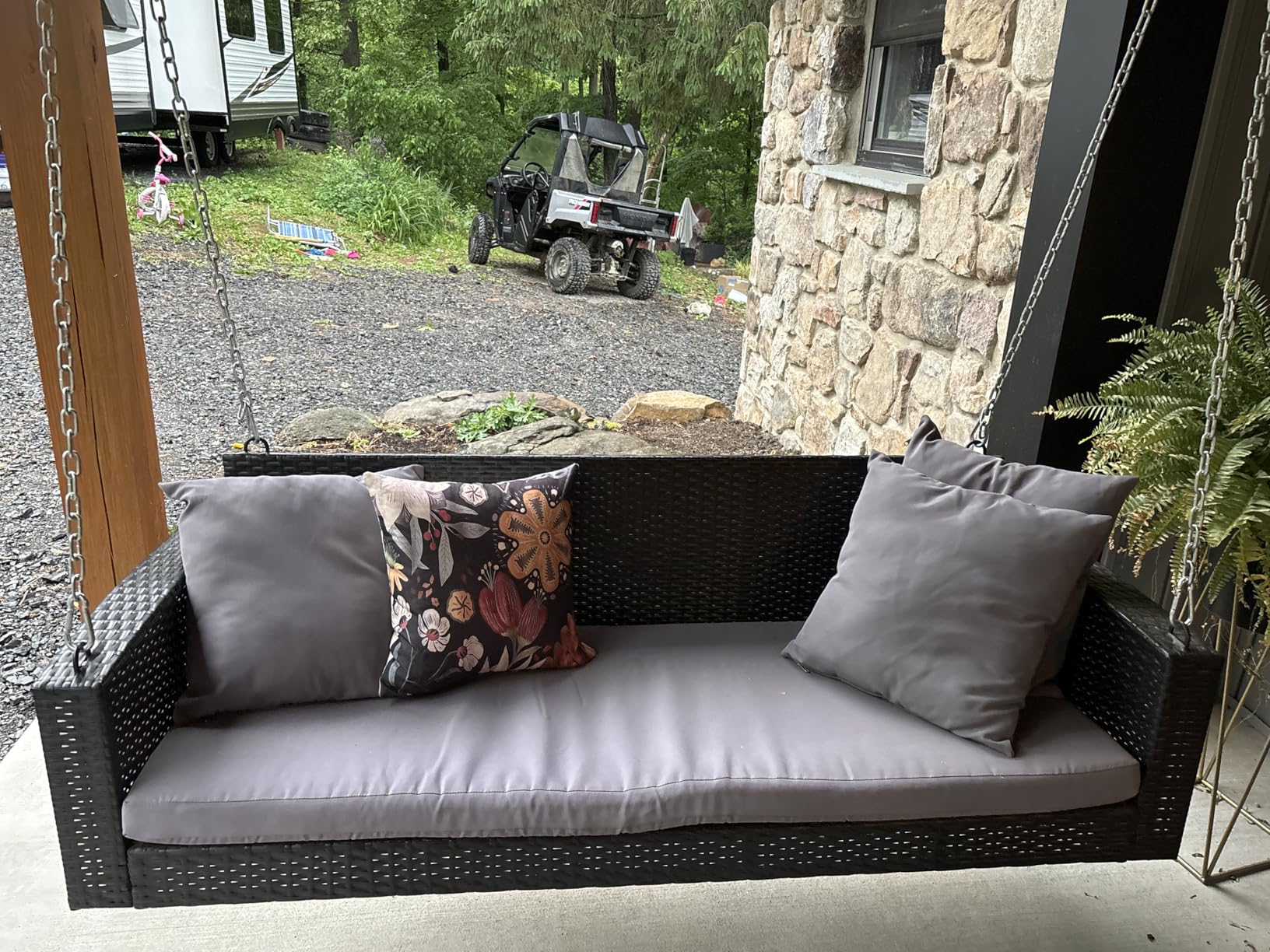 VINGLI Heavy Duty 800 LBS Wicker Hanging Porch Swing with Cushions & Chains, 4FT, Brown+Beige customer photo 1