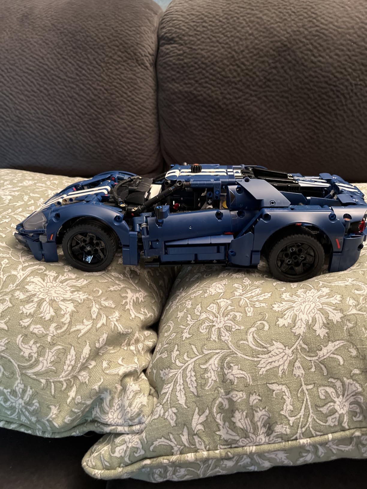 LEGO Technic 2022 Ford GT Building Set for Adults - Collectible Kit W/Authentic Features, Ages 18+ - 1:12 Scale - Gifts for Men & Women - Display as Bedroom or Home Decor - 42154 customer photo 1