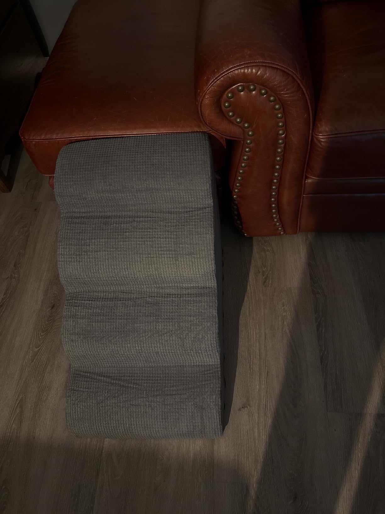 Aodisman 3-Step Dog Ramp and Stairs for Sofa and Chair - Non-Slip Sturdy Pet Steps for Small Dogs and Cats,15.7