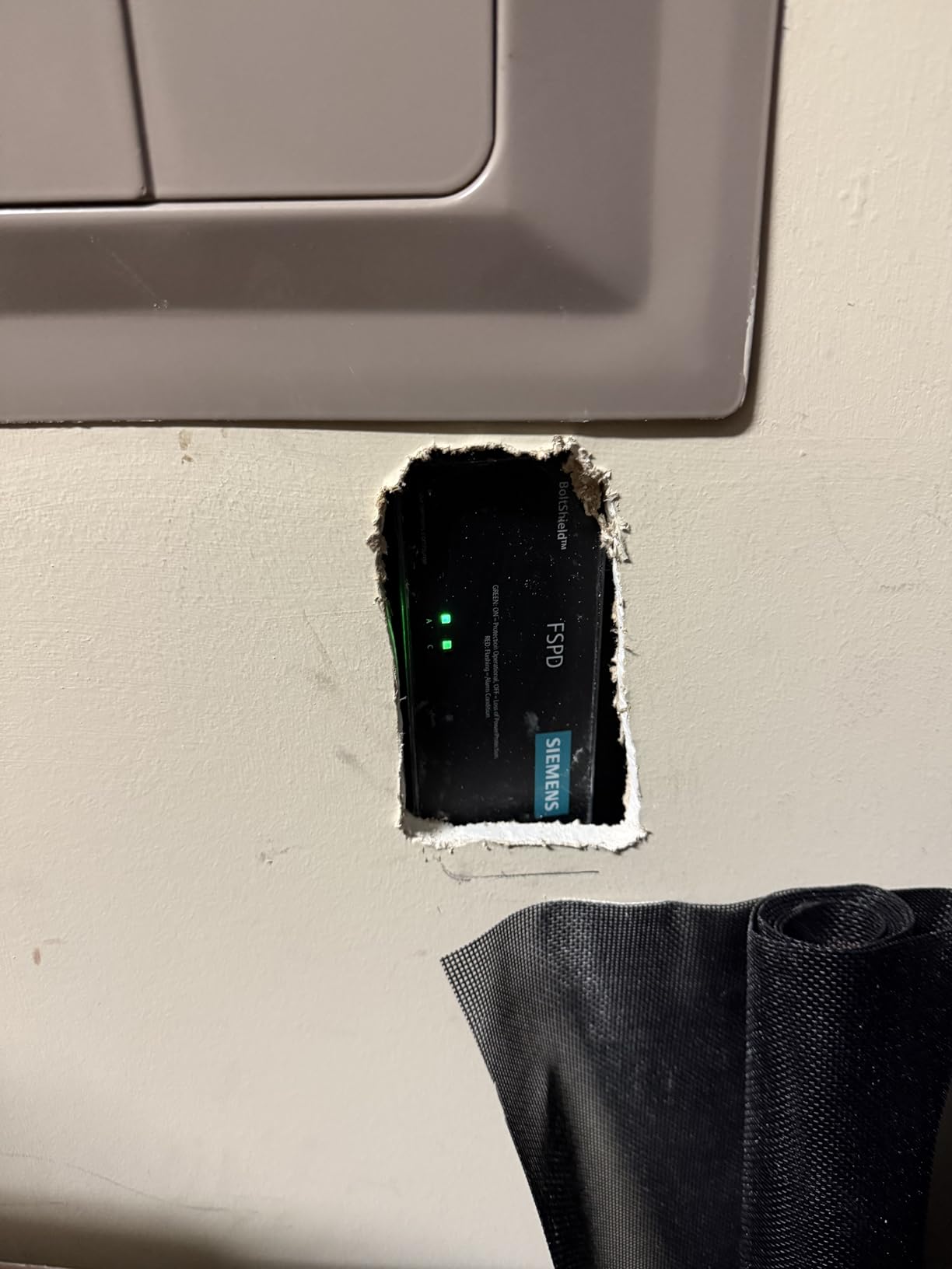 Siemens Boltshield FSPD140 Level 2 Whole House Surge Protection Device Rated for 140,000 Amps, 120/240V customer photo 2