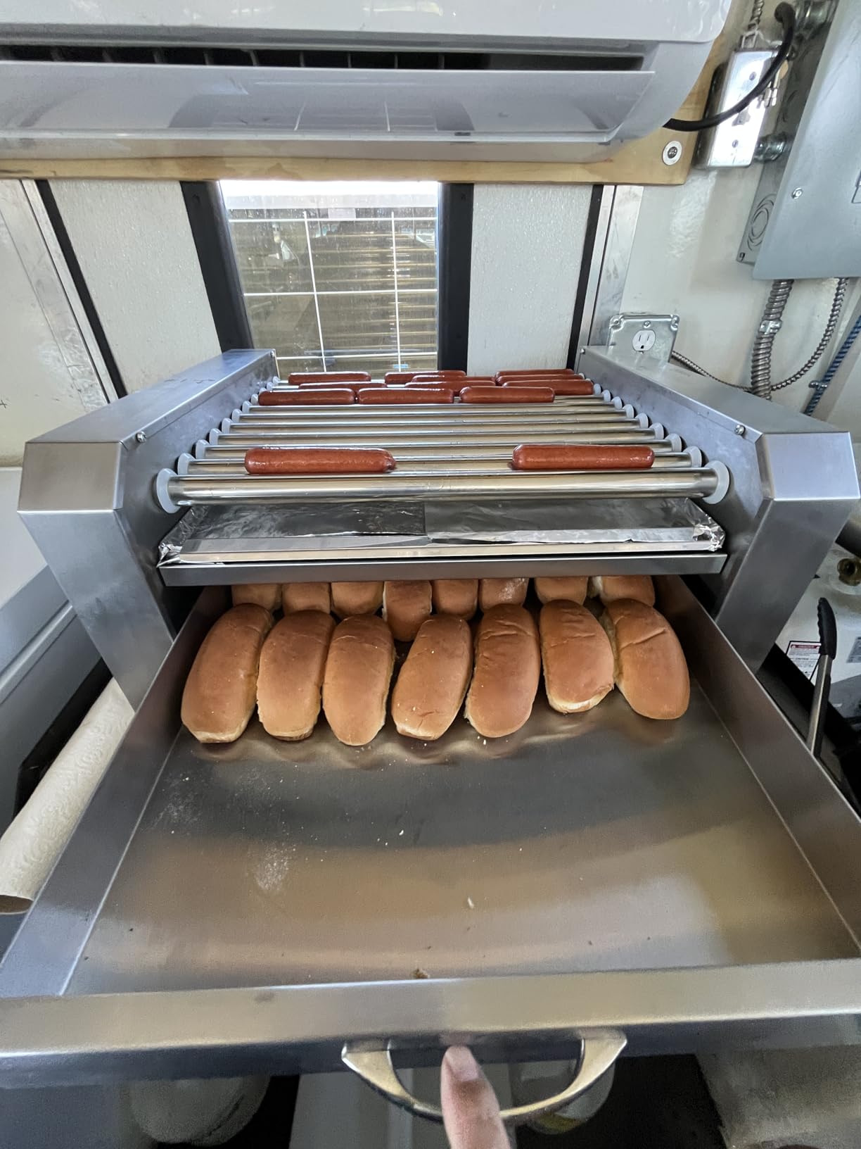 Olde Midway Electric 18 Hot Dog 7 Roller Grill Cooker Machine with Bun Warming Drawer and Cover - Commercial Grade, Stainless Steel customer photo 1
