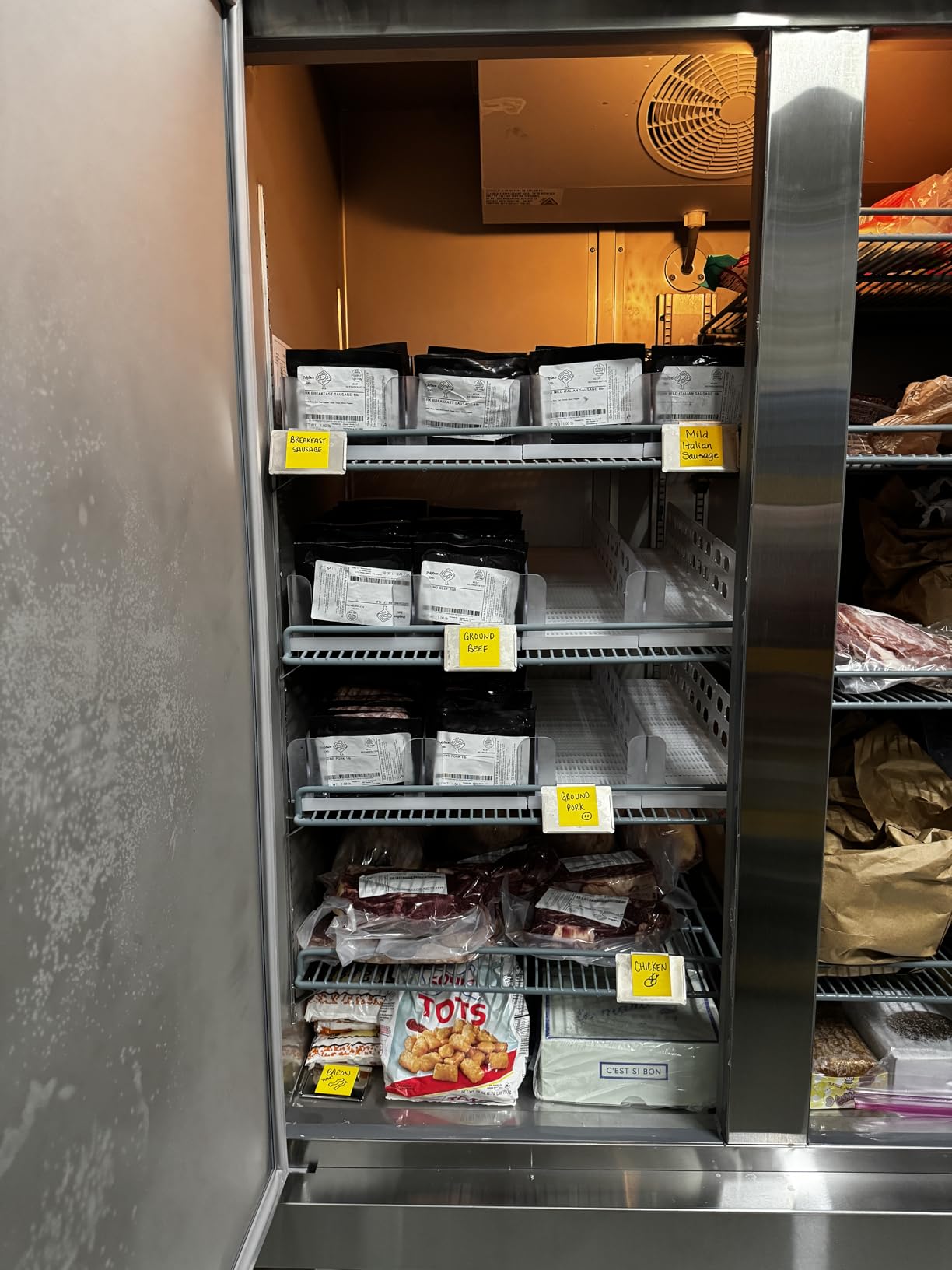 KoolMore Commercial One Door Reach-in Freezer for Restaurant, Cafe, and Cold Food Storage, Stainless Steel Finish, Large 12 Cu. Ft. Capacity, Heavy Duty Kitchen Use (RIF-1D-SS12C) customer photo 1