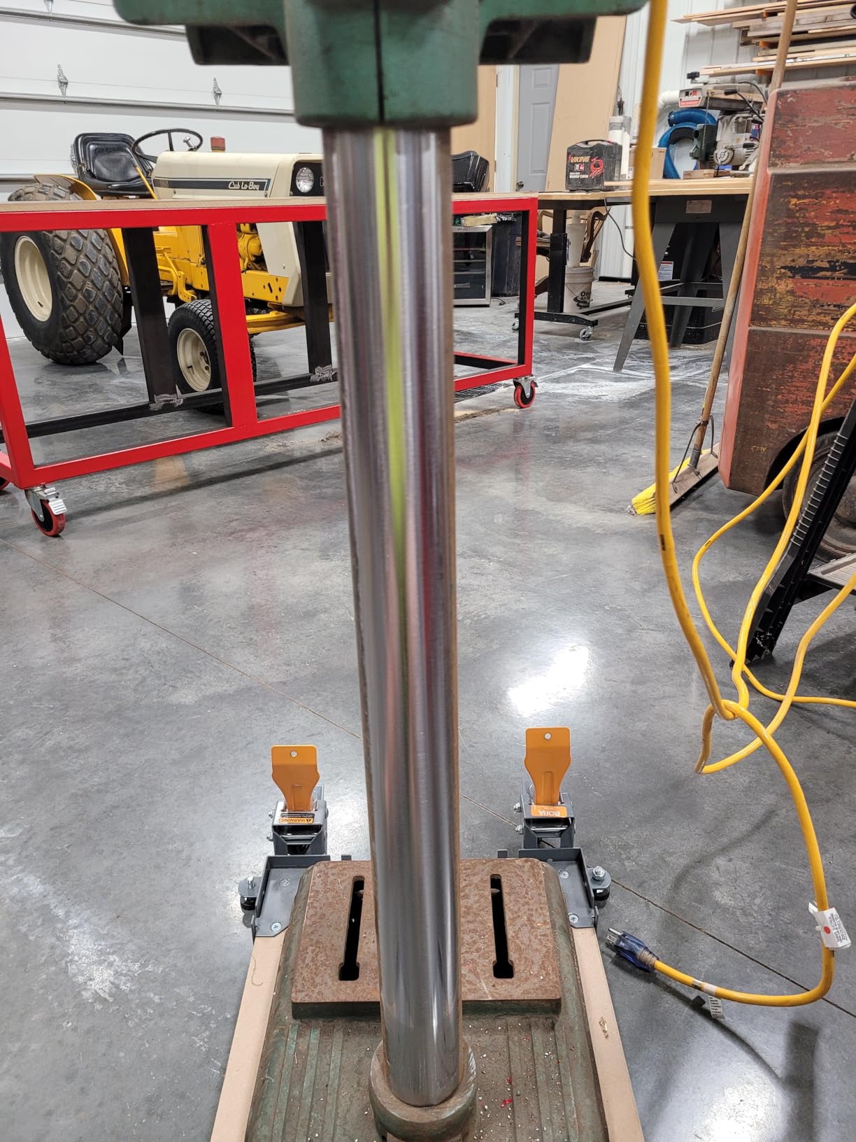 GLEX Metal Pipeline Polishing Machine, External Diameter Polisher, Stainless Steel Round Pipe Polisher, Steel Pipe Grinder, Round Tube Material Belt Sander, 110V 800W Aluminum Oxide Sanding customer photo 1