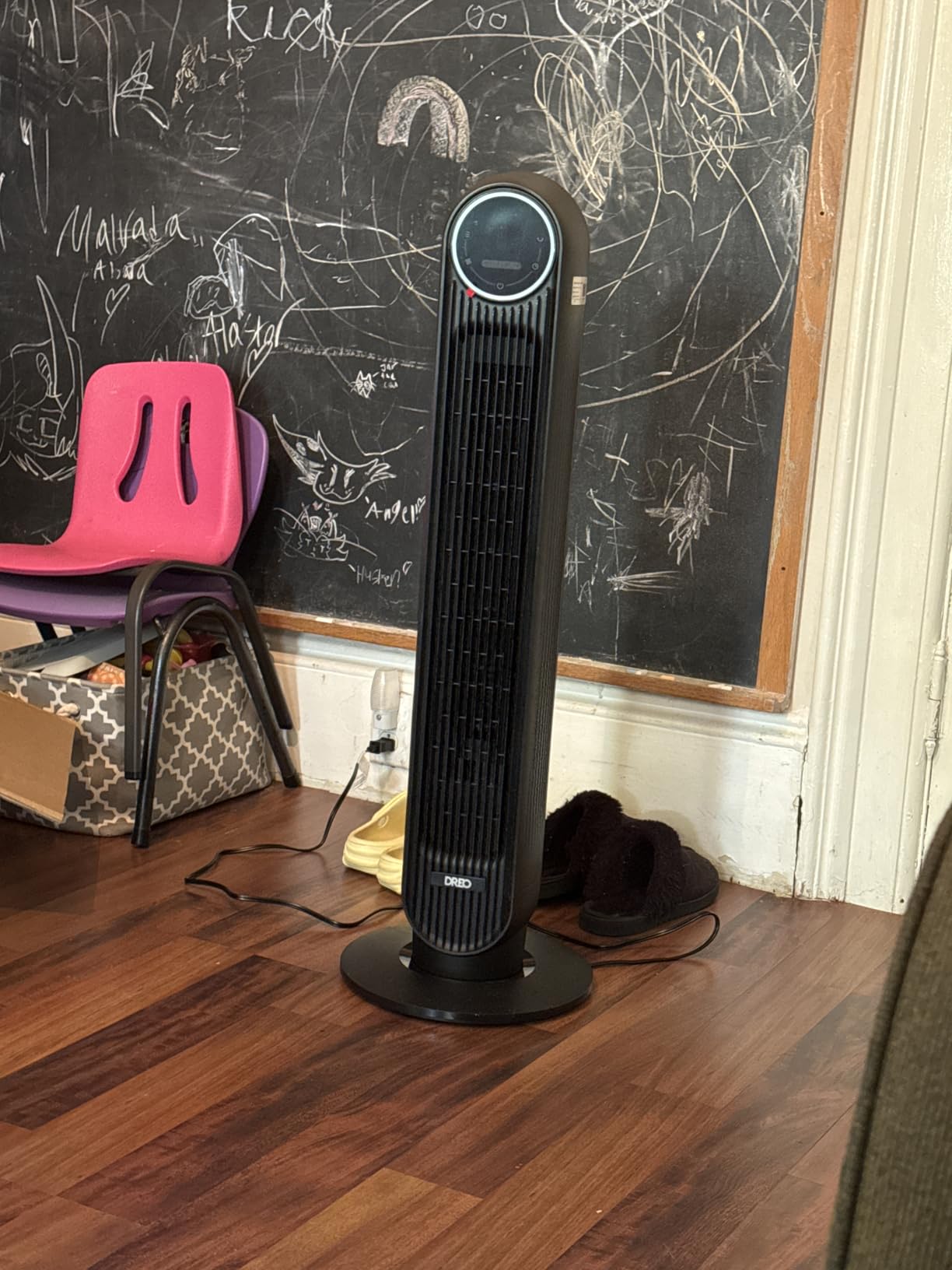 DREO Tower Fan for Bedroom, 25ft/s Smart Standing Fans, 90° Oscillating Floor Fan with 4 Modes, 4 Speeds, 8H Timer, 28dB, Bladeless, Remote, Works with WiFi Voice Control customer photo 2