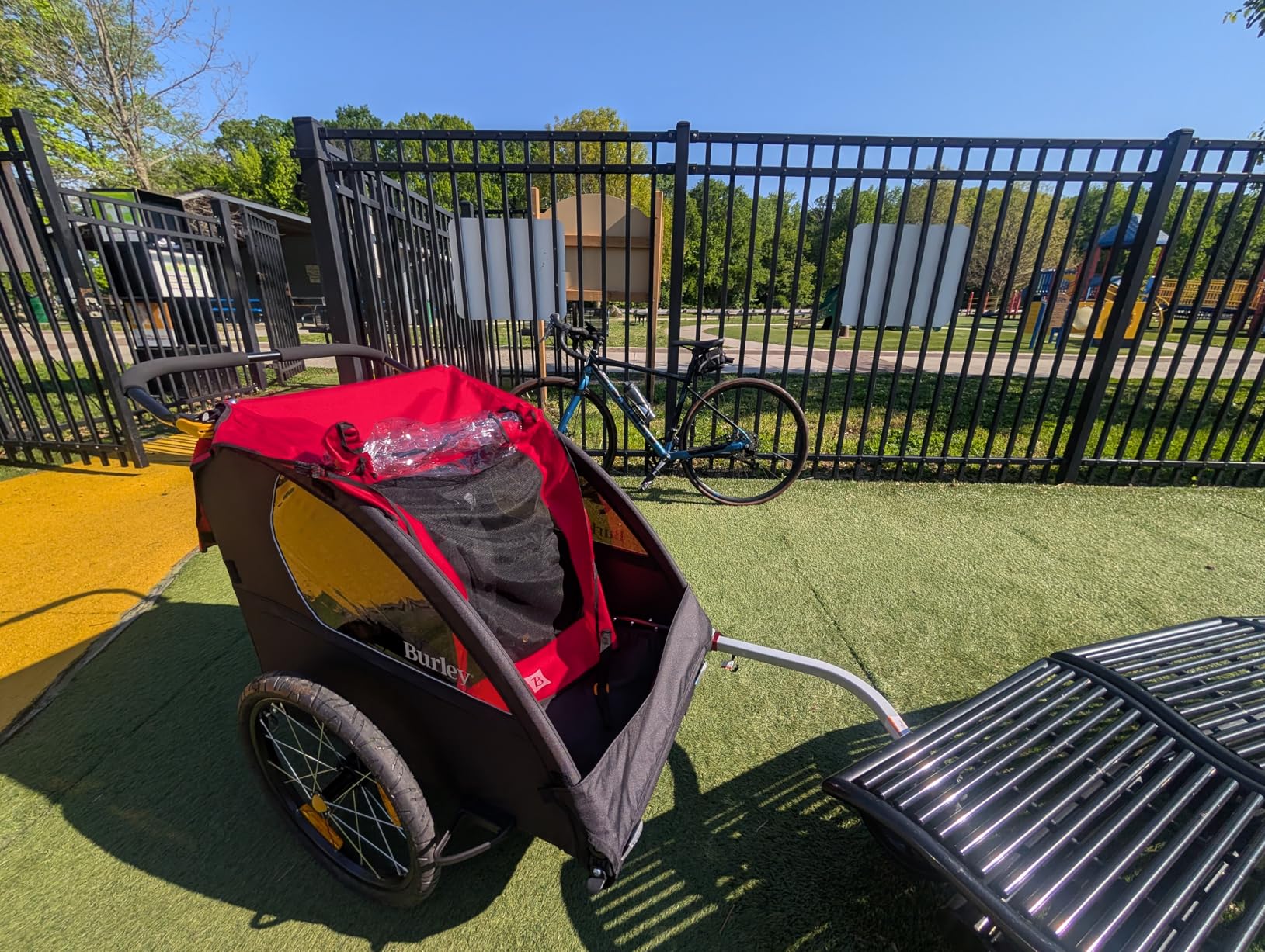 Burley Honey Bee, 2 Seat Kids Bike Trailer & Stroller customer photo 1