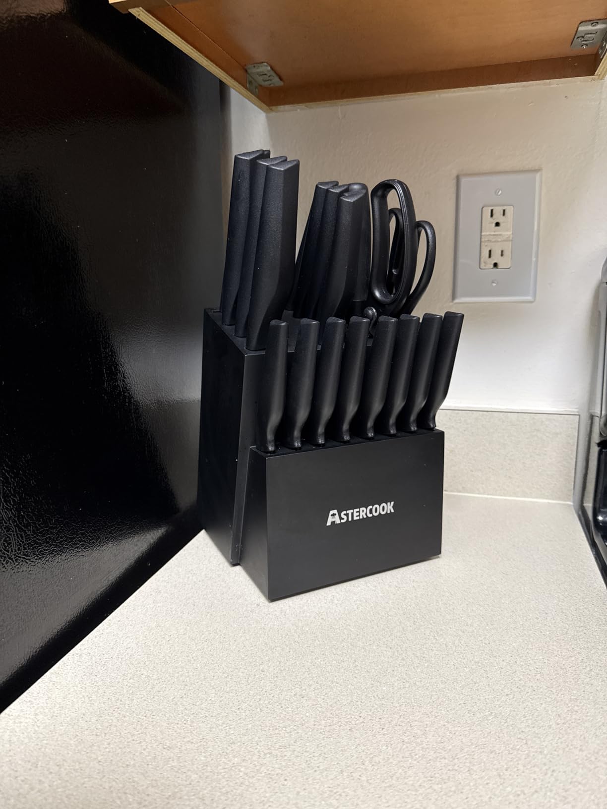Astercook 21 Pieces Knife Sets for Kitchen with Block, Dishwasher Safe Kitchen Knife Set with Built-in Sharpener, German Stainless Steel Black Knife Block Set, Fathers Day Gift for Men customer photo 1