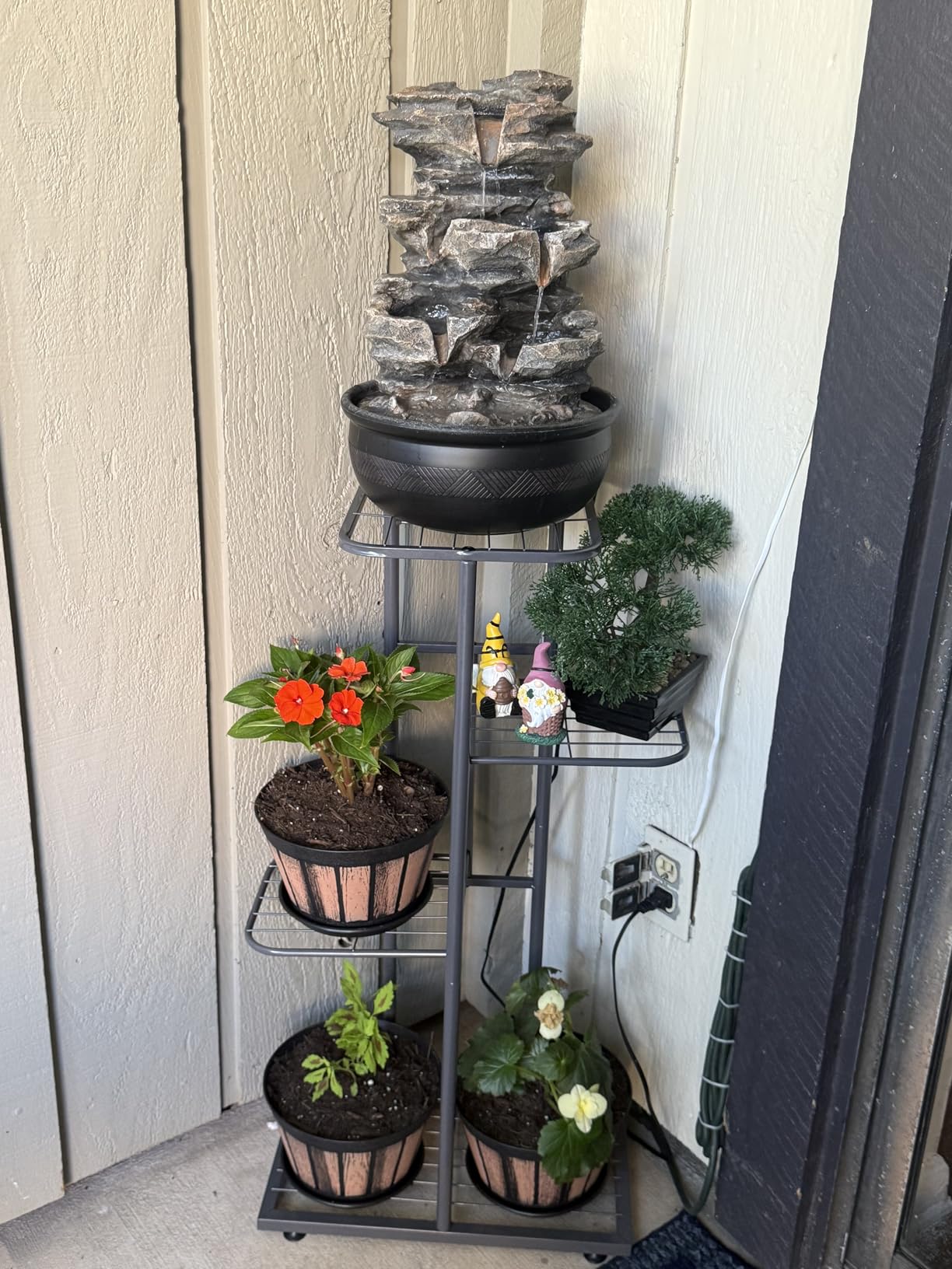 Quarut Large Plastic 3 Pack 16 inch Plant Pots, Whiskey Barrel Planters with Drainage Holes & Saucer customer photo 2