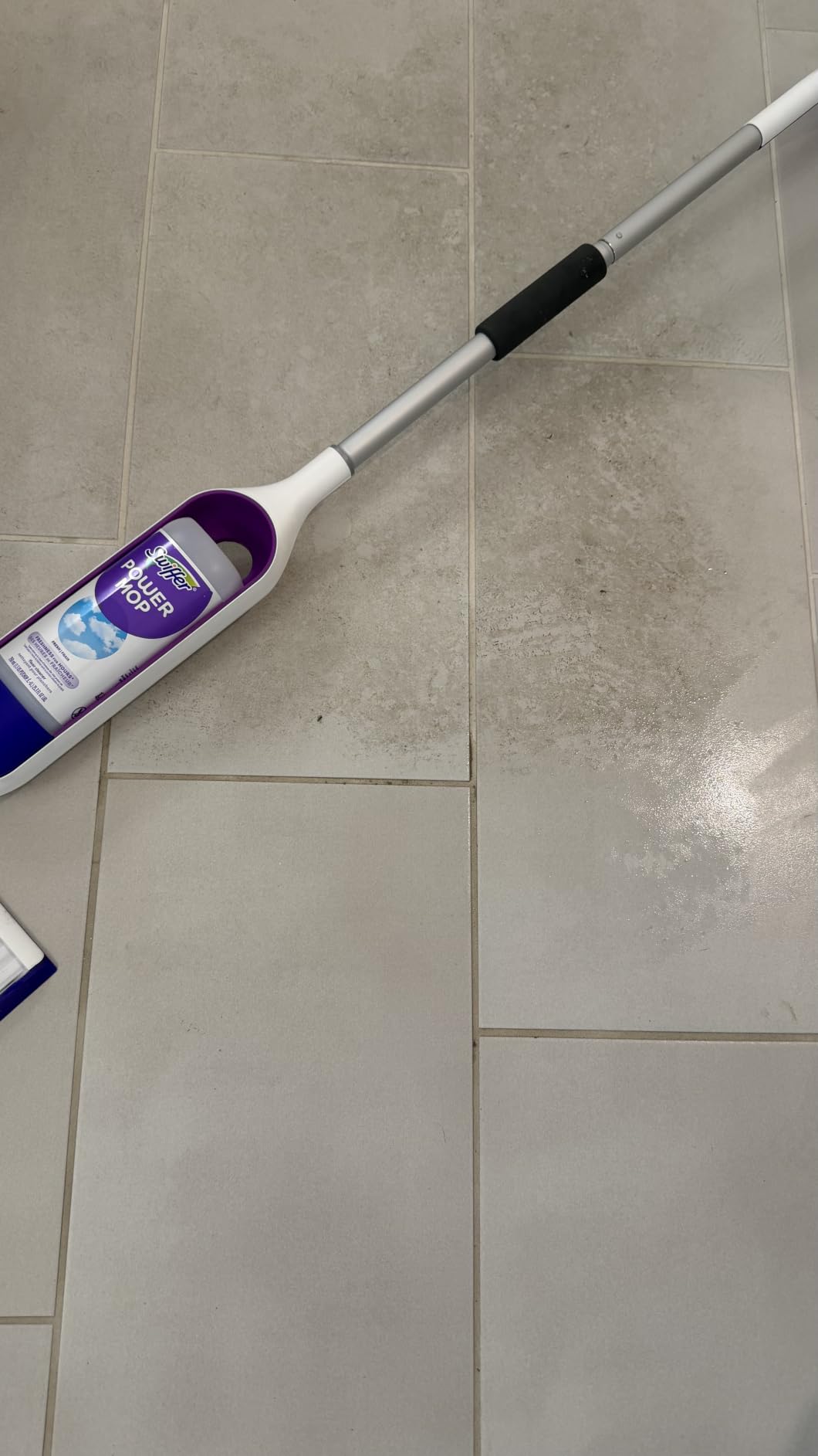 Swiffer PowerMop Mopping Kit for Floor Cleaning, 1 Power Mop, 2 Replacement Pads, 1 Liquid Solution Refill, 2 Batteries, No Bucket Needed Electric Spray Cleaner customer photo 1