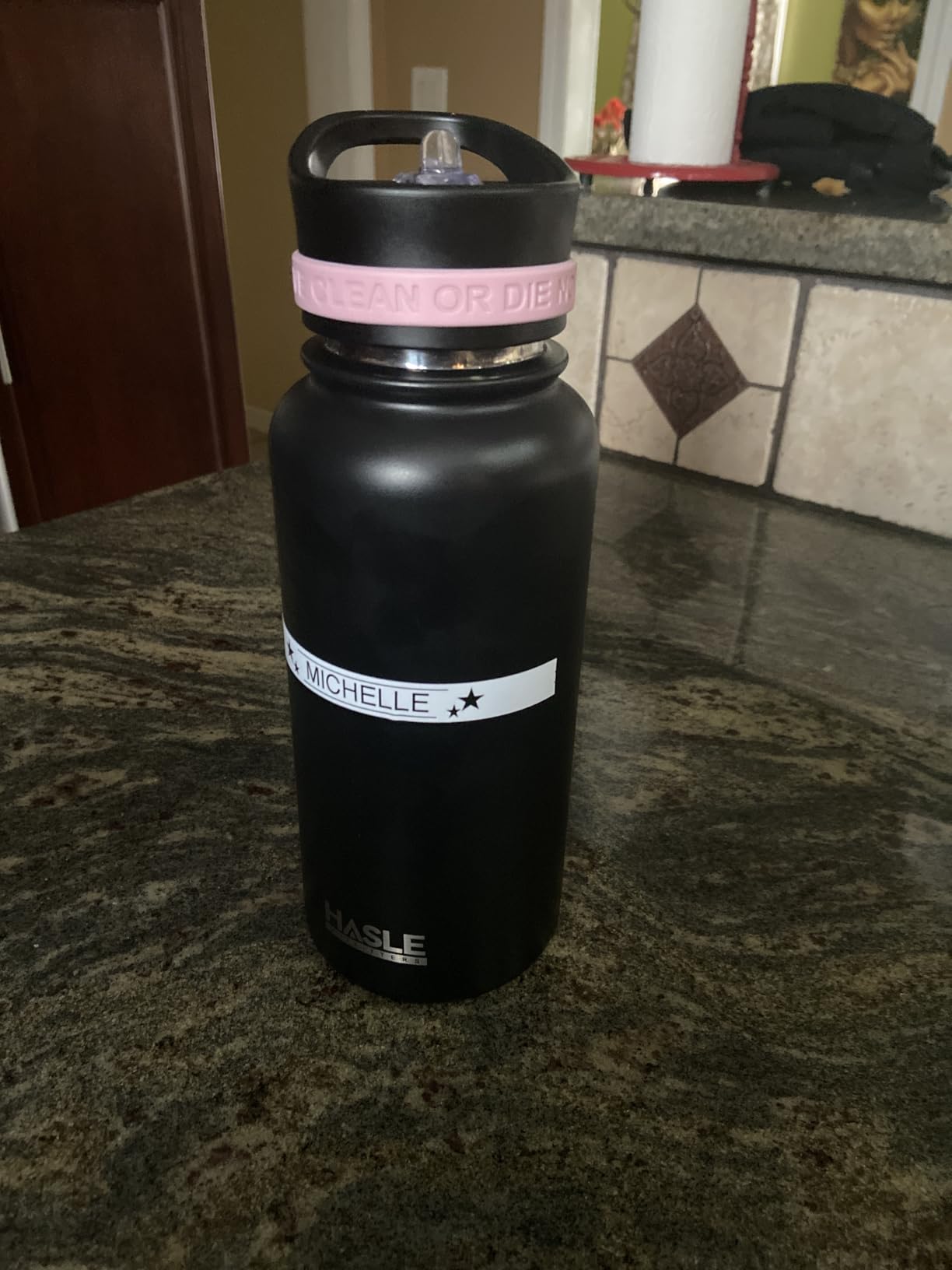 HASLE OUTFITTERS 32 oz Insulated Water Bottle Stainless Steel Double Walled Vacuum Sports Water Bottle with 2 Lids (Straw and Spout Lid) for Gym Camping Hiking(Black,1) customer photo 2