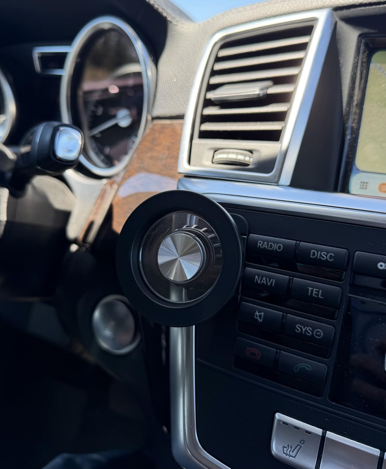 Kaistyle for Magsafe Car Mount【Strong Magnets】Magnetic Phone Holder for Car Phone Holder Mount Dash Mounted Holders Phone Holders for Your Car Accessories for Women Men for iPhone 17 Pro Max 16 15 14 customer photo 2