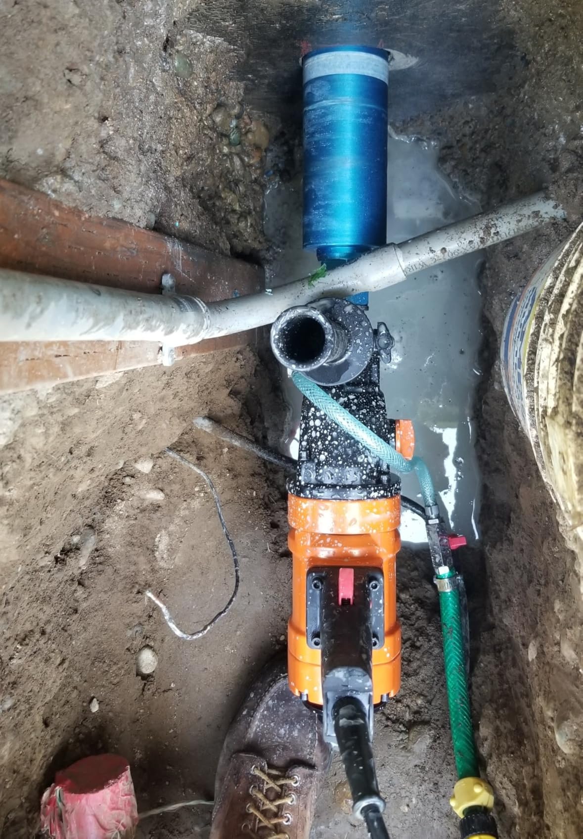VEVOR Diamond Core Drilling Machine, 4in Handheld Wet Concrete Core Drill Rig, 1100-2400RPM Two Speed, 1500W customer photo 1