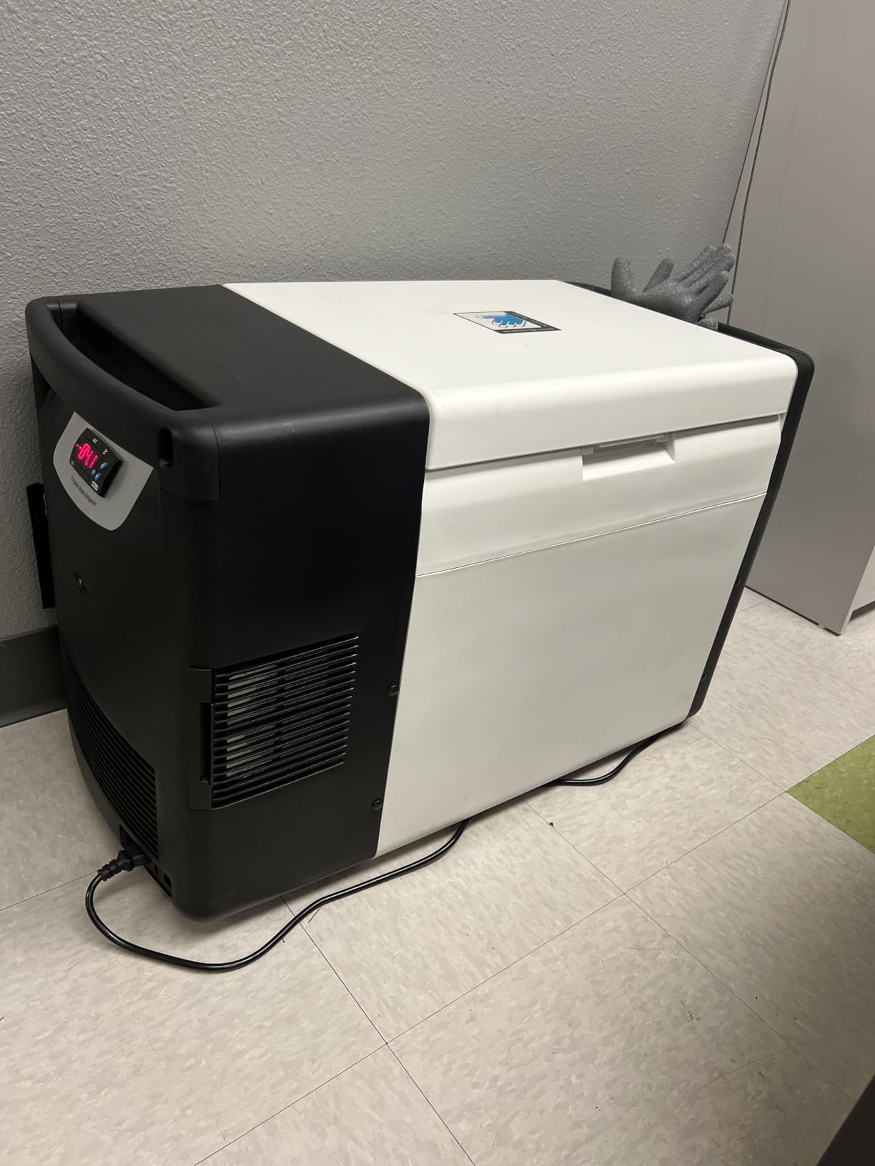 -86°C Ultra-Low Temperature Freezer 58L Lab Cryogenic Freezer 123 °F Samples Flash Medical Refrigerator for Laboratory Samples Storage (58L) customer photo 1