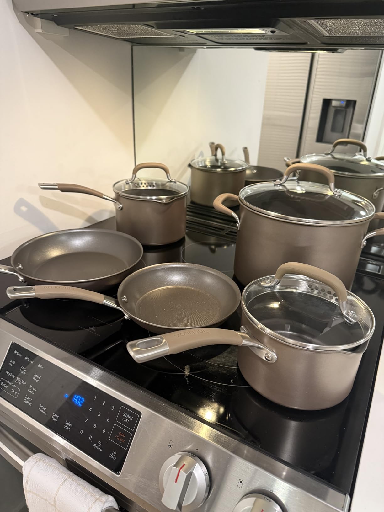 Circulon Premier Professional Hard Anodized Nonstick Cookware Induction Pots and Pans Set, 12-Piece, Bronze customer photo 2