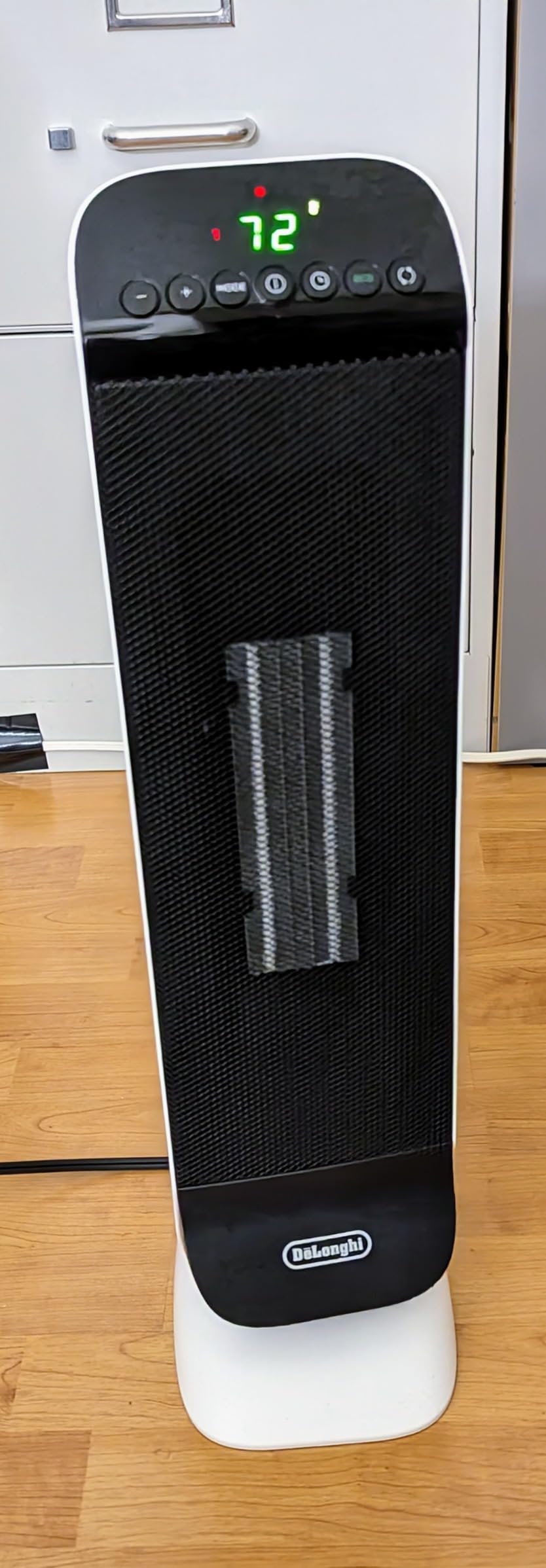 DeLonghi 1500w Ceramic Digital Tower Heater made with recycled materials and packaging, remote, ECO, oscillation customer photo 2