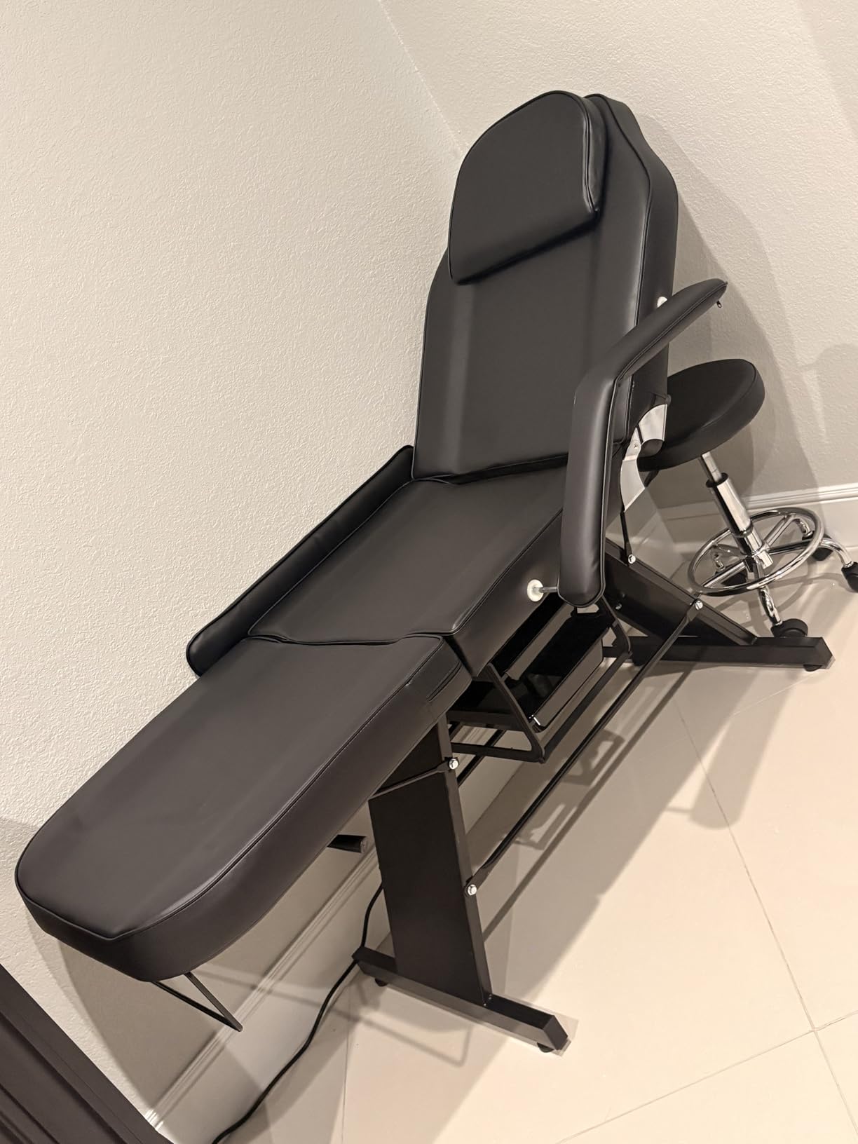 Facial Chair with Wheels Tattoo Chair 73inch Adjustable Tattoo Bed for Client Massage Table with Stool Massage Table Facial Bed for Spa Beauty Esthetician White customer photo 1