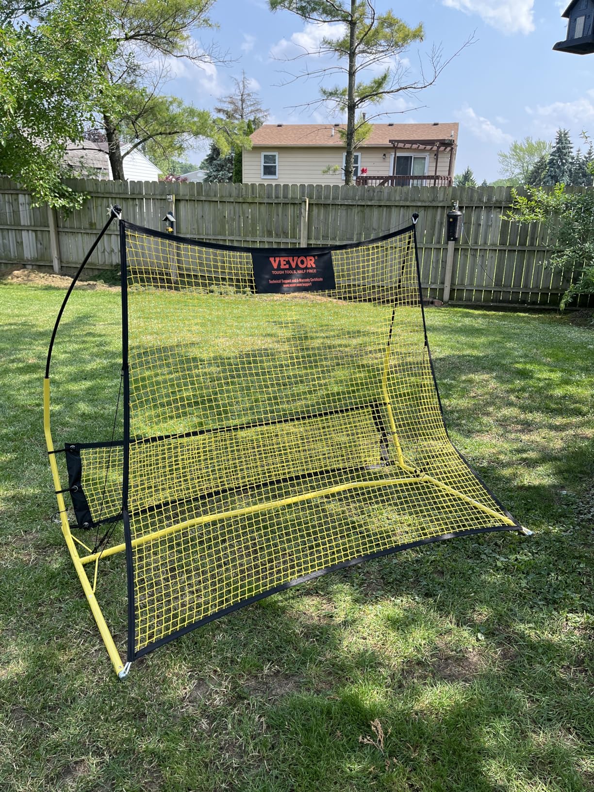 VEVOR Soccer Rebound Trainer, Iron Soccer Training Equipment, Sports Football Rebounder Wall, Double-Sided Rebounding Net, Easy Assembly, Perfect for Backyard Practicing, Solo Training, Passing customer photo 1