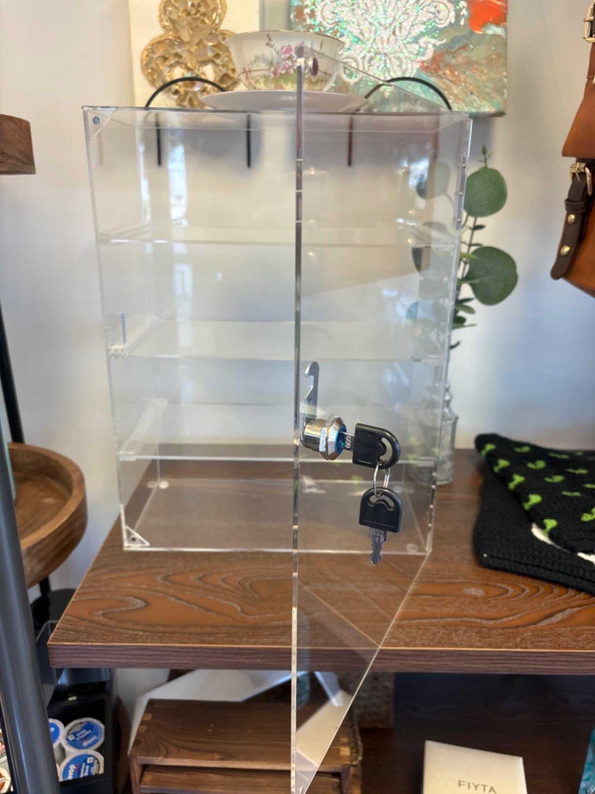 Tozcozus 4 Shelf Clear Acrylic Display Case with Lock and Keys, Locking Display Cases for Collectibles, Acrylic Display Cabinet with Shelves for Collectibles Office Retail Store11.8 X 5.9 X 15.7 Inch customer photo 2