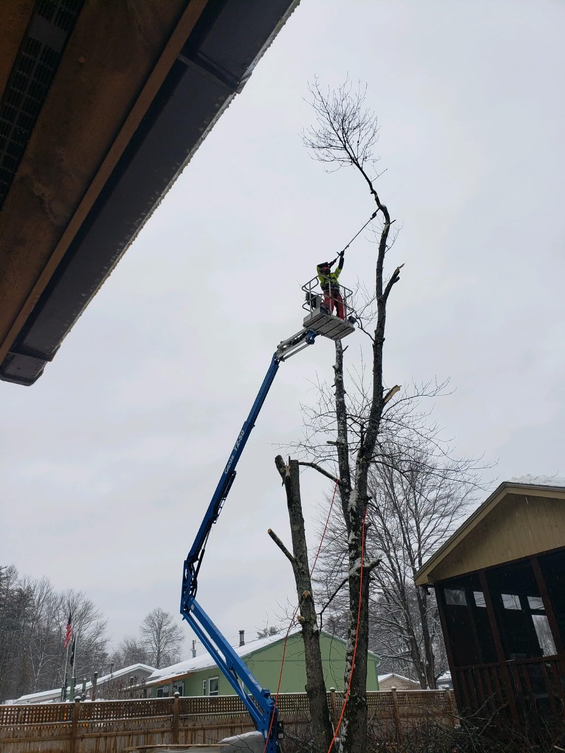 Husqvarna PA310 10-Inch Pole Saw Attachment Only, Fits Husqvarna 122LK Trimmers, 330LK Gas Trimmers and 330iK Combi Switch customer photo 2