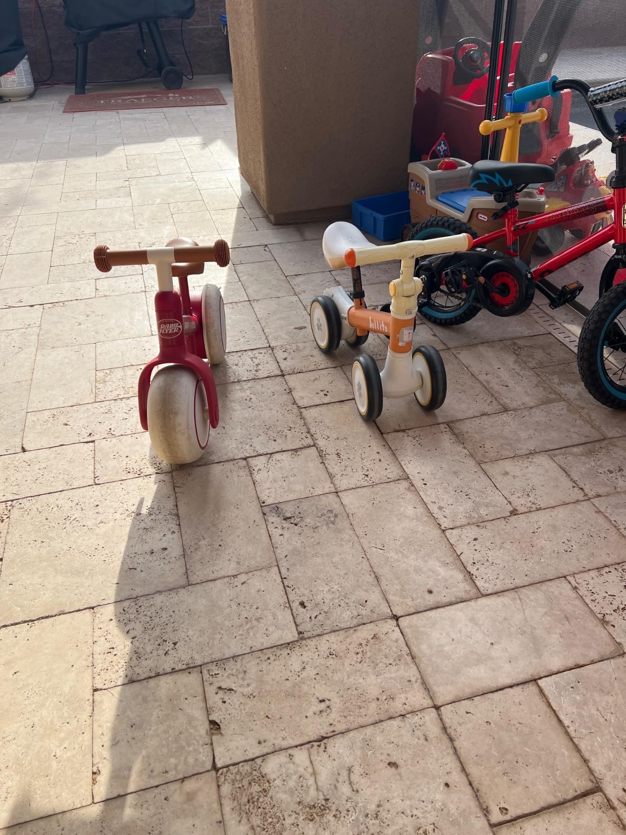 Radio Flyer Steady Start Balance Bike, Red, for Kids Ages 1-3 customer photo 1