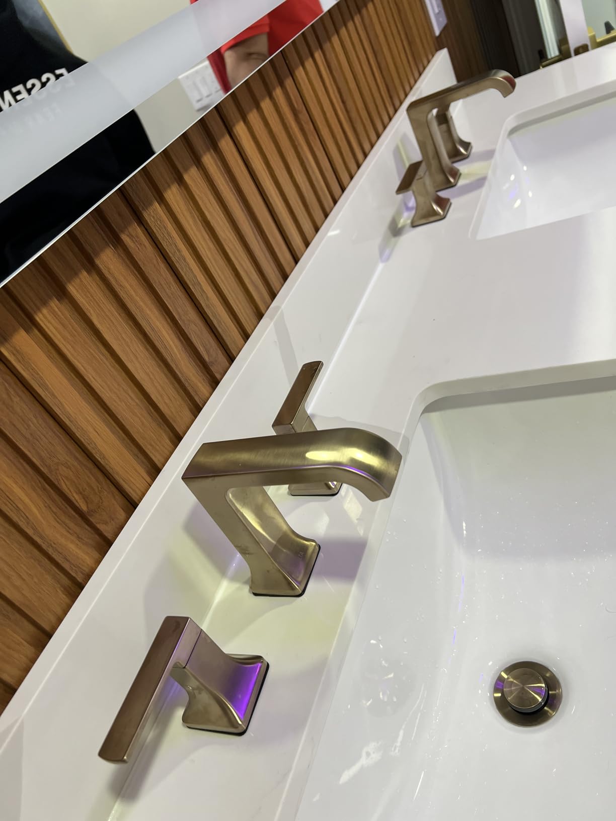 Delta Velum Chrome Bathroom Faucet 3 Hole, 8 Inch Widespread Bathroom Sink Faucet for Vanity, Metal Push-Pop Drain Assembly, Chrome 3539LF-MPU customer photo 1