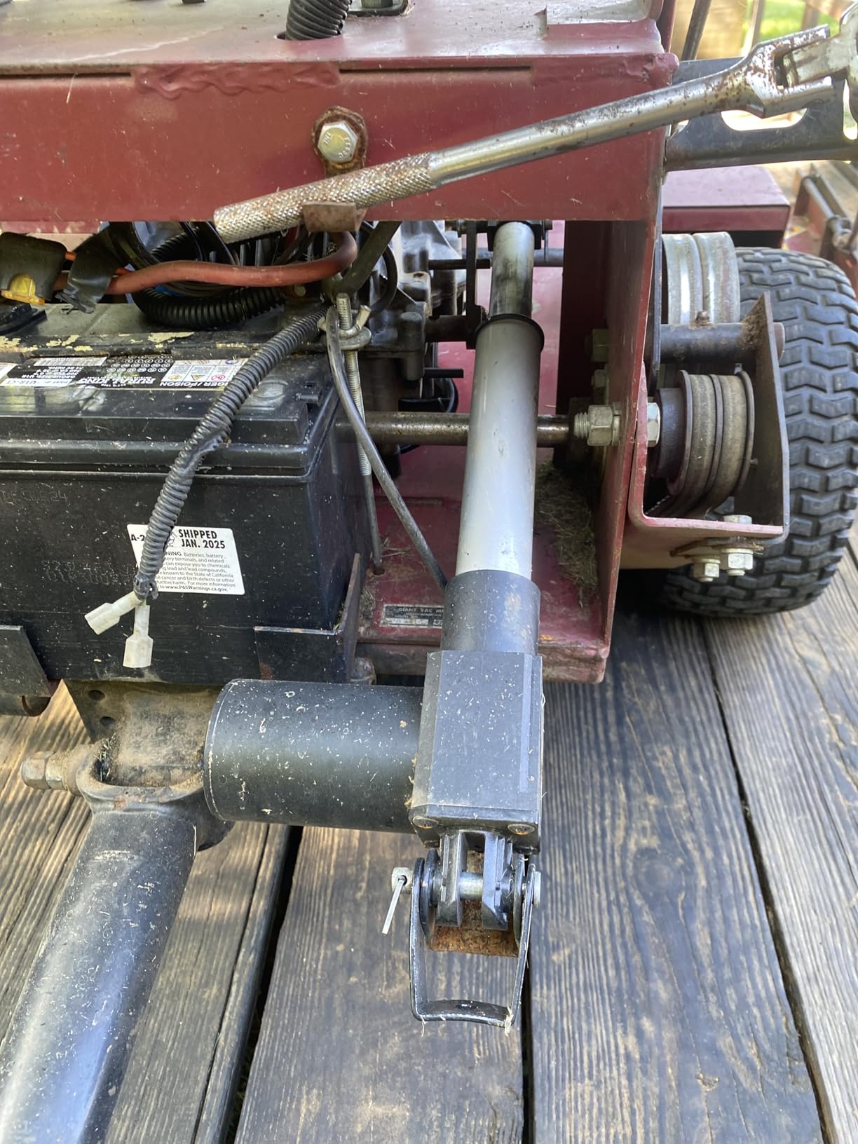 Linear Actuator 12V, 12 Inch Heavy Duty 1320lbs/6000N Linear Actuator, 0.19