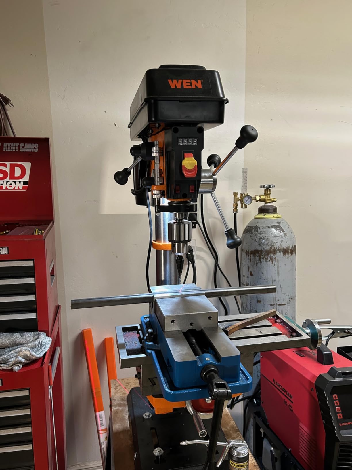 VEVOR 6 Inch ACCU Lock Down Vise Precision Milling Vice 6 Inch Jaw Width Drill Press Vise Milling Drilling Machine Bench Clamp Clamping Vice (6'') customer photo 1