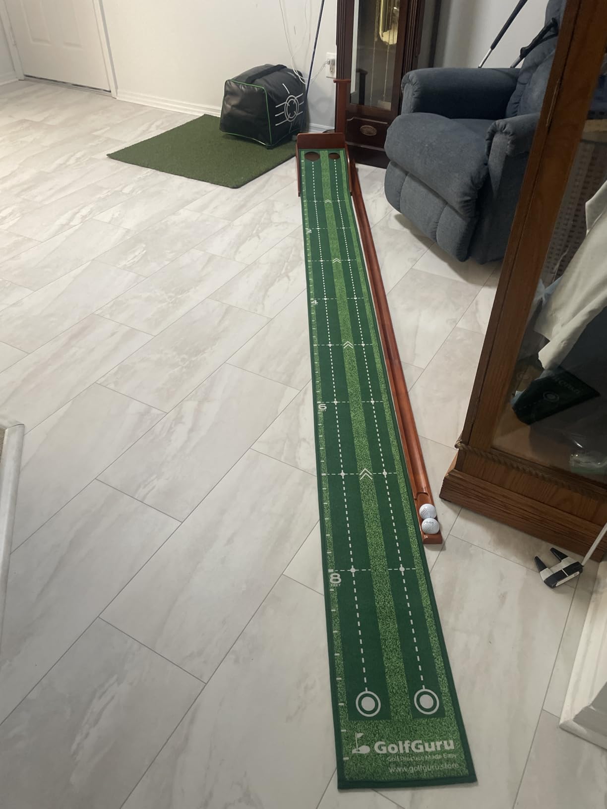 Golfguru Putting Green, 9.8ft Golf Putting Mat with Automatic Ball Return Track & Putting Mirror customer photo 1