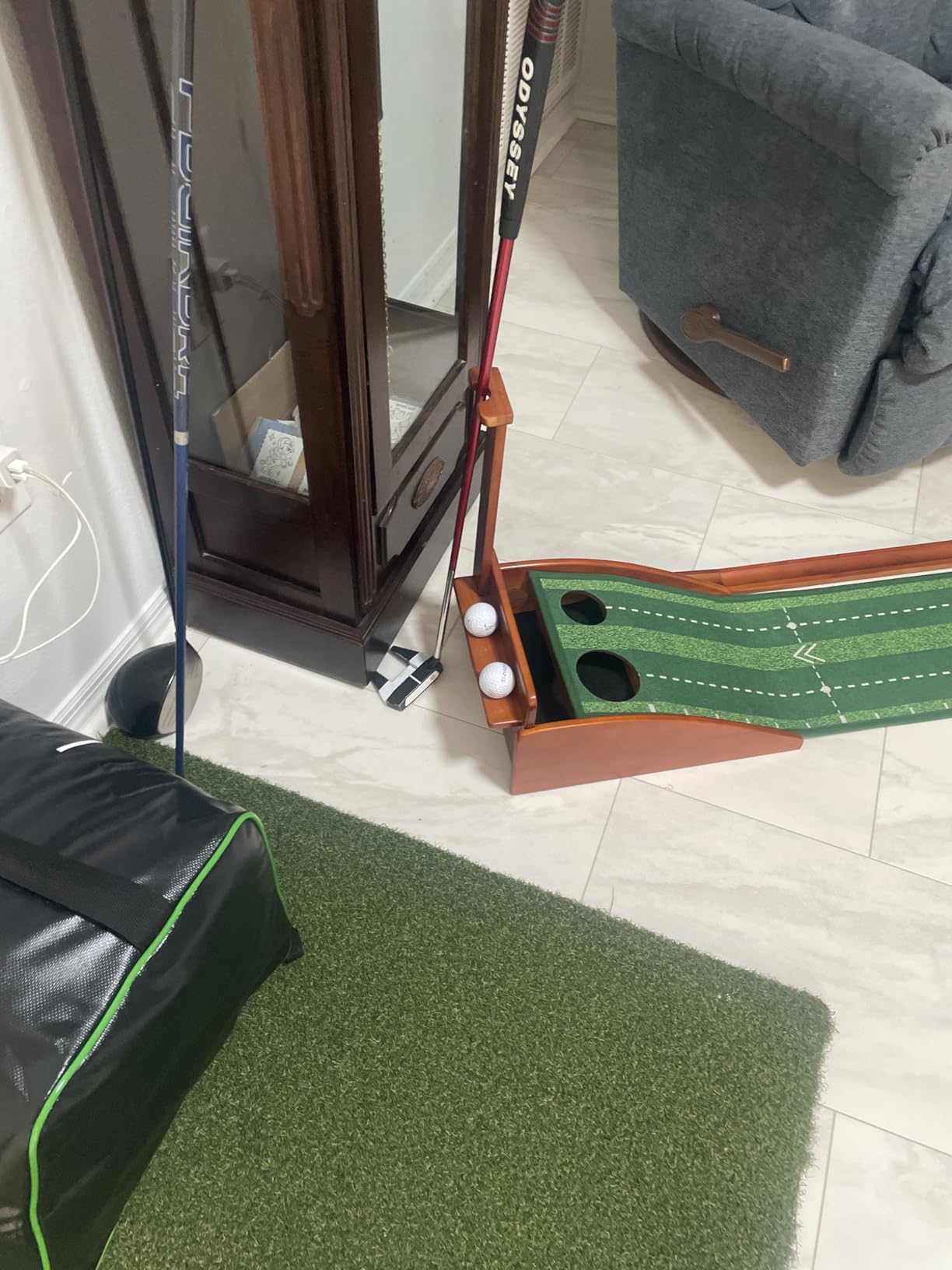 Golfguru Putting Green, 9.8ft Golf Putting Mat with Automatic Ball Return Track & Putting Mirror customer photo 2