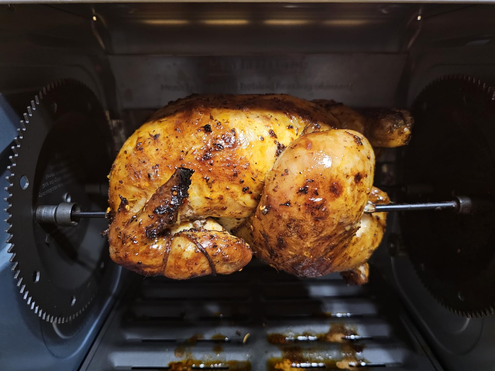6000 Platinum Series Rotisserie Oven, Digital Display, 12-Pound Capacity, Auto Shutoff, Includes Rotisserie Spit, Multi-Purpose Basket, 3 Cooking Functions: Rotisserie, Sear and No Heat Rotation customer photo 2