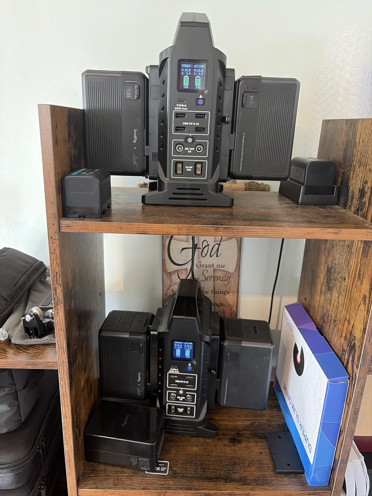 SMALLRIG V Mount Battery VB212, 212Wh / 14400mAh V Mount Battery with 140W Output, 2H Full Charge, Dual USB-C, D-TAP, DC Port, Smart Digital Display customer photo 2