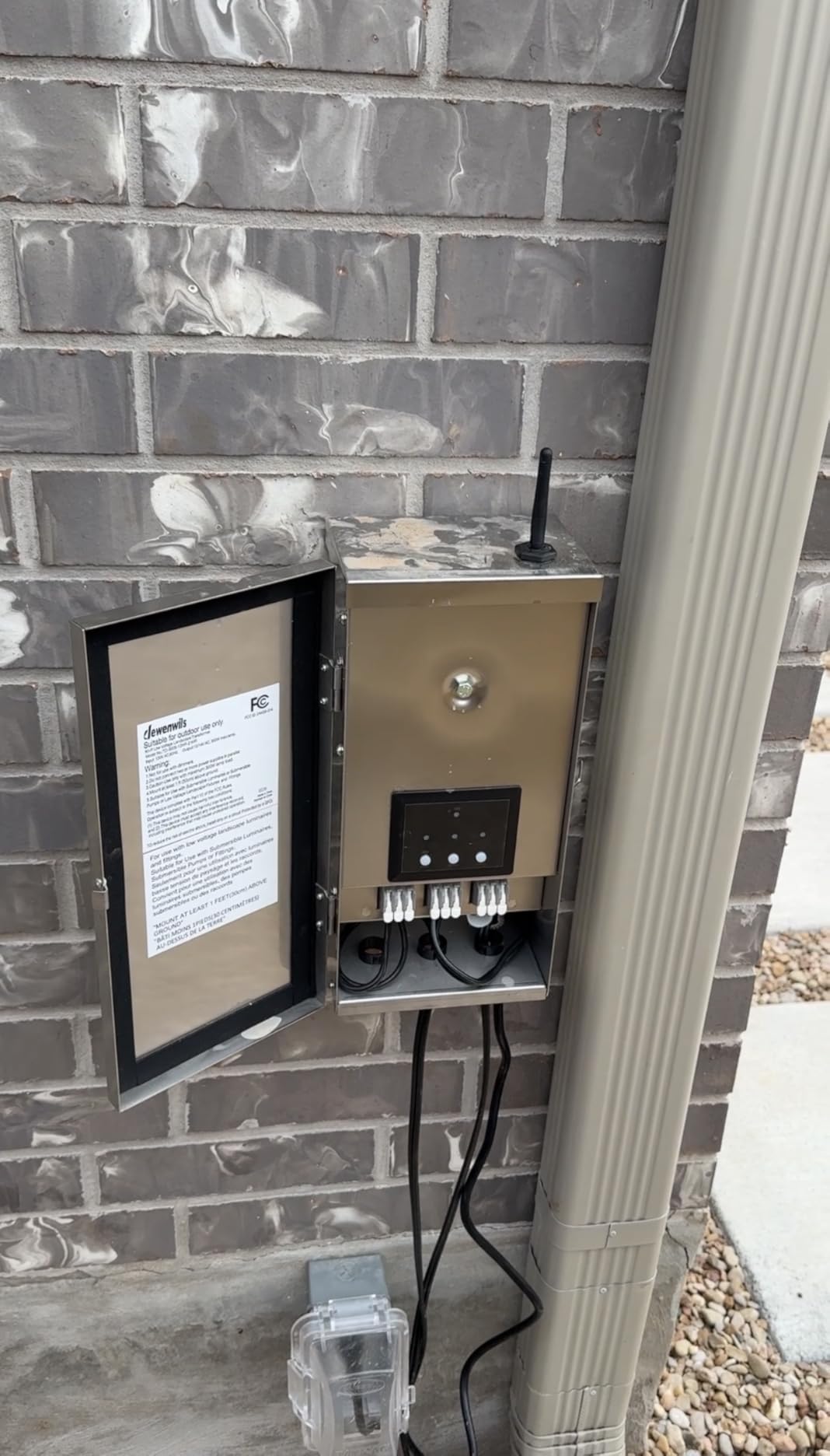 DEWENWILS 300W Wi-Fi Low Voltage Landscape Transformer 2.4GHz ONLY customer photo 1